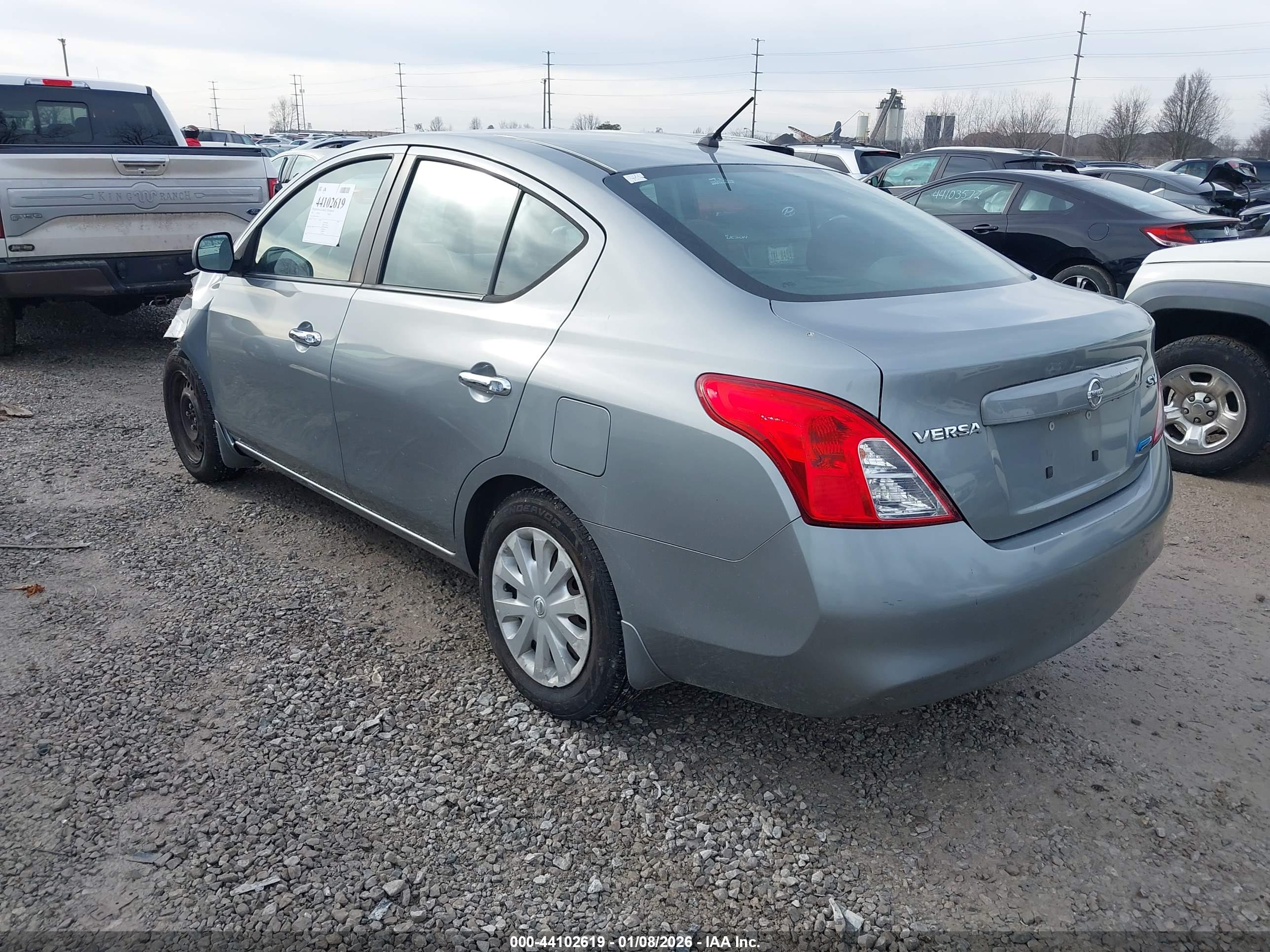NISSAN VERSA image 3