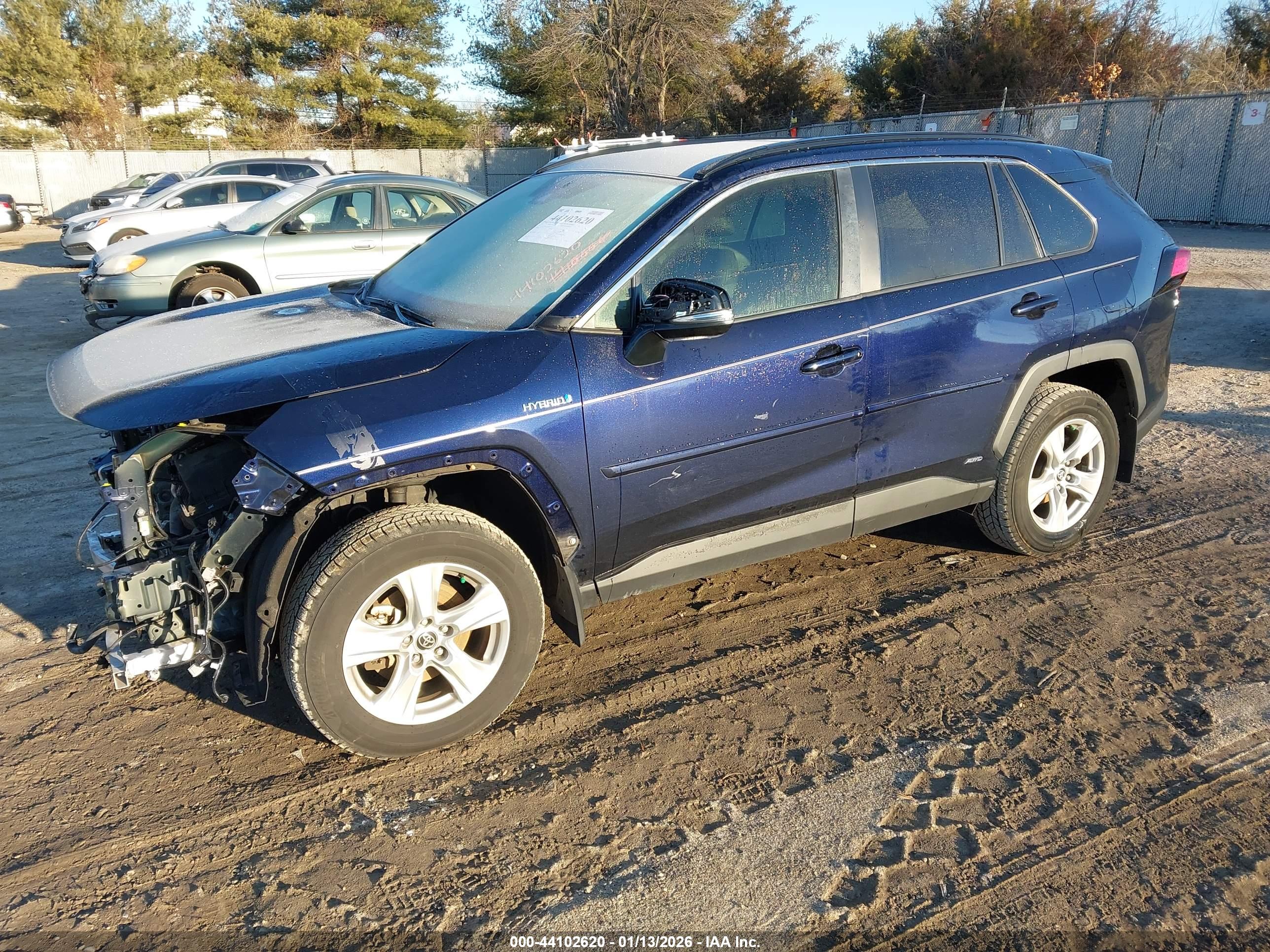 TOYOTA RAV4 image 2
