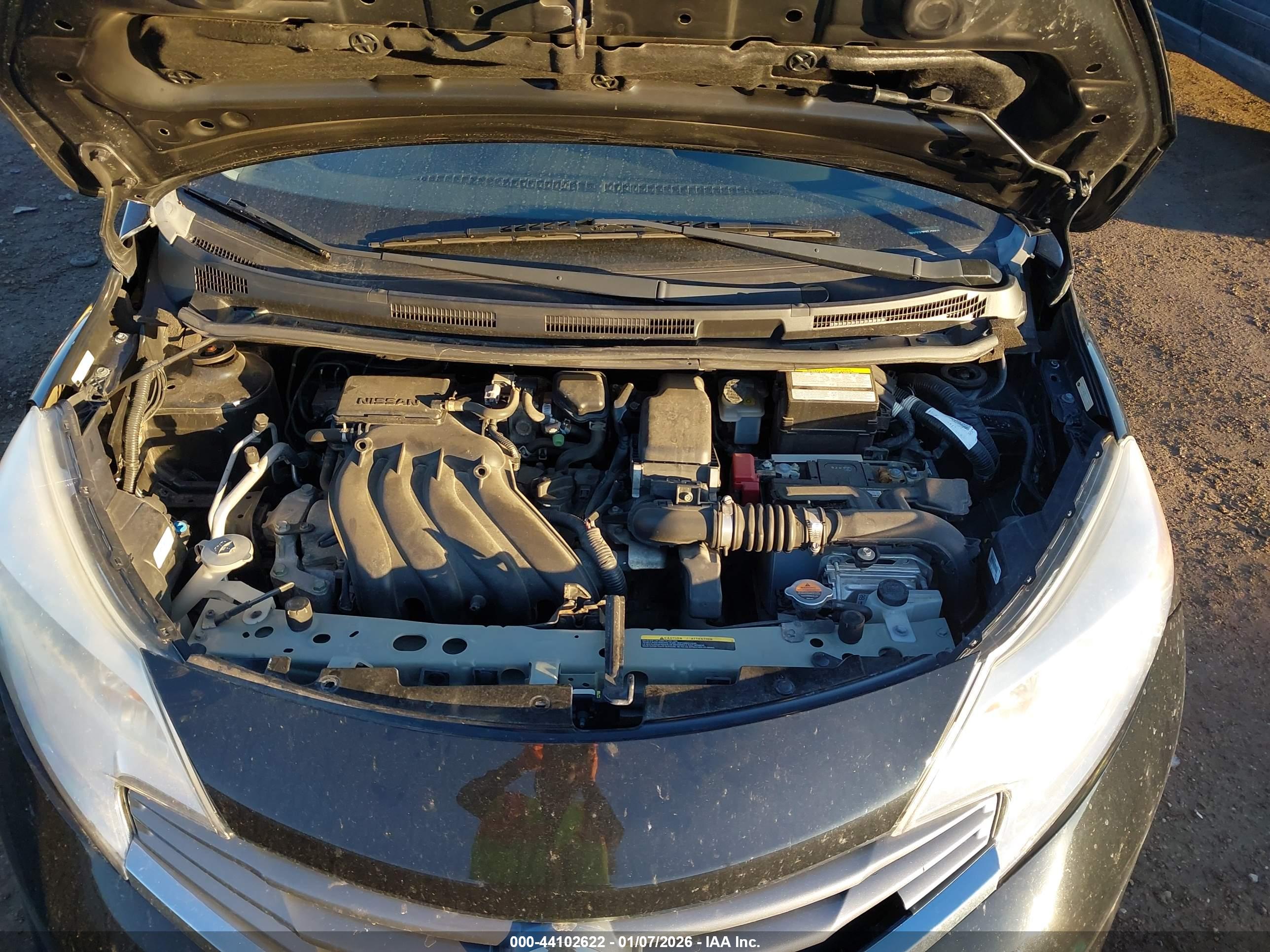 NISSAN VERSA image 10