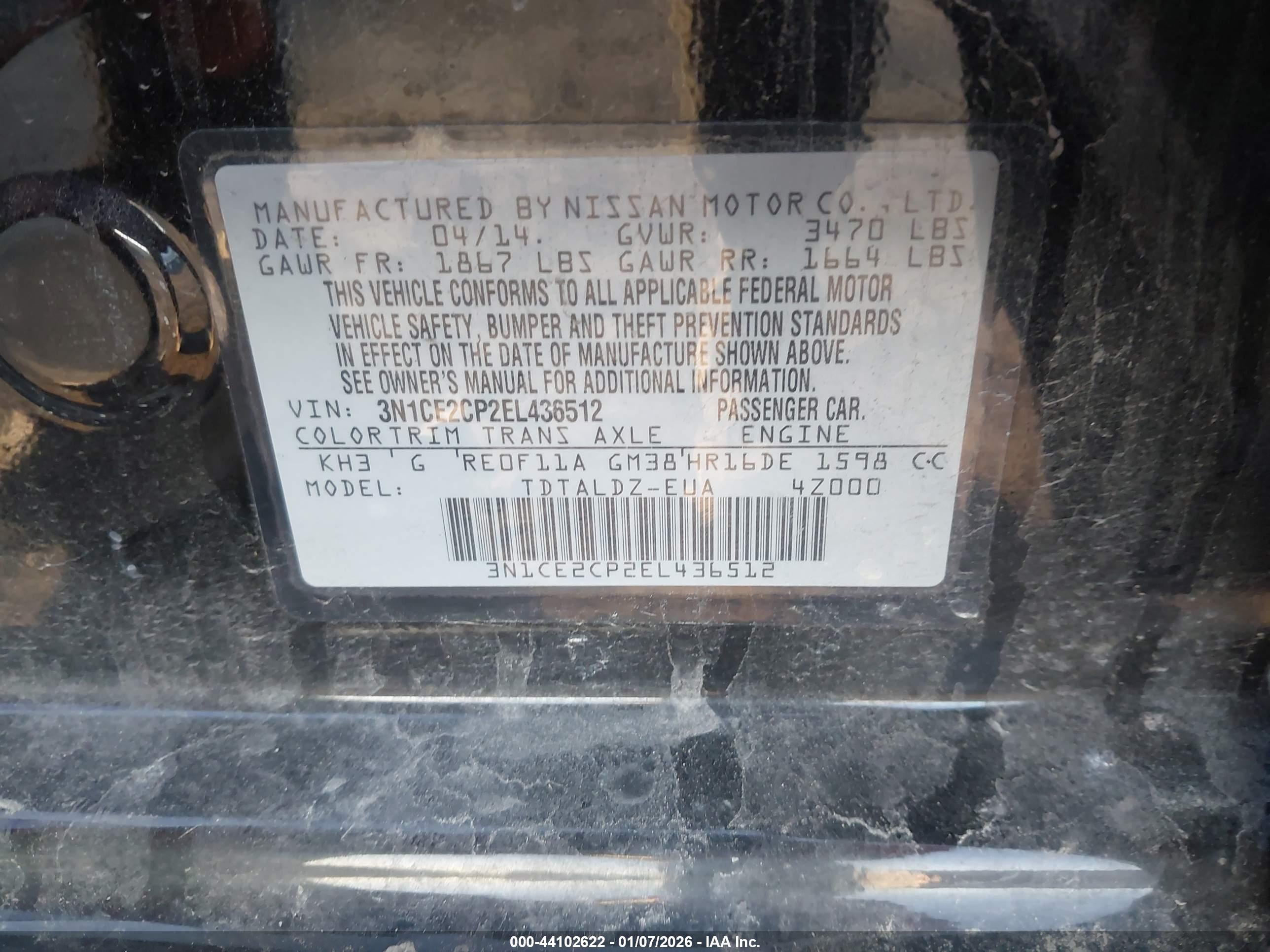 NISSAN VERSA image 9