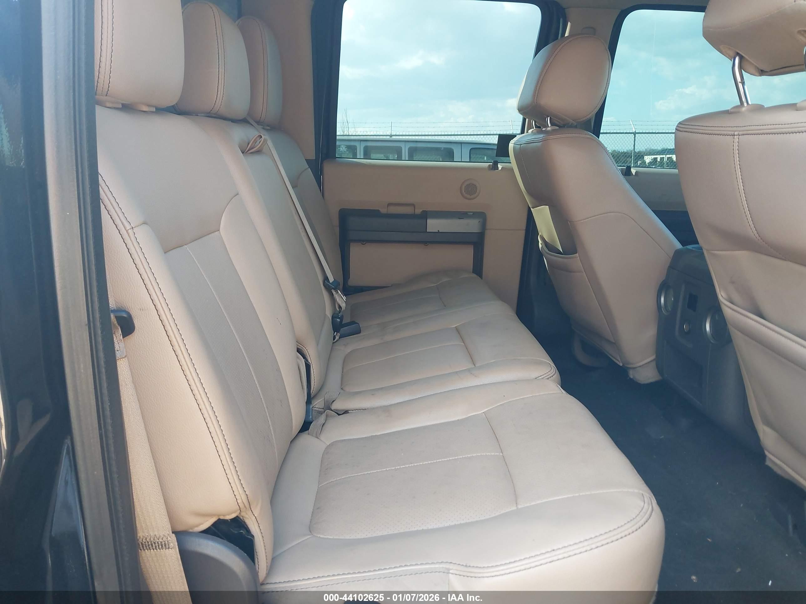 FORD F-250 image 8