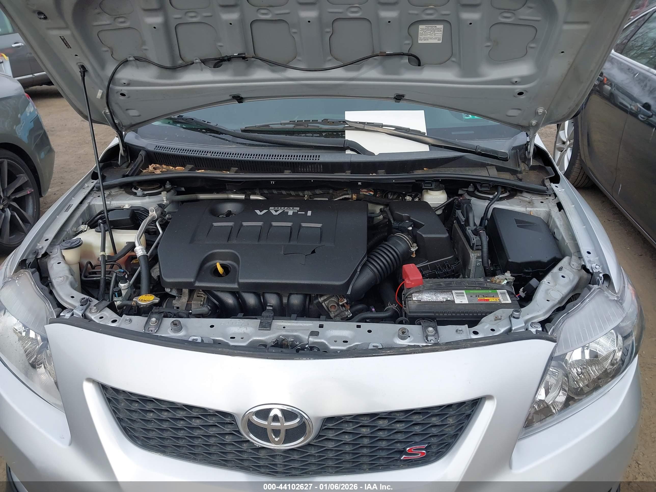 TOYOTA COROLLA image 10