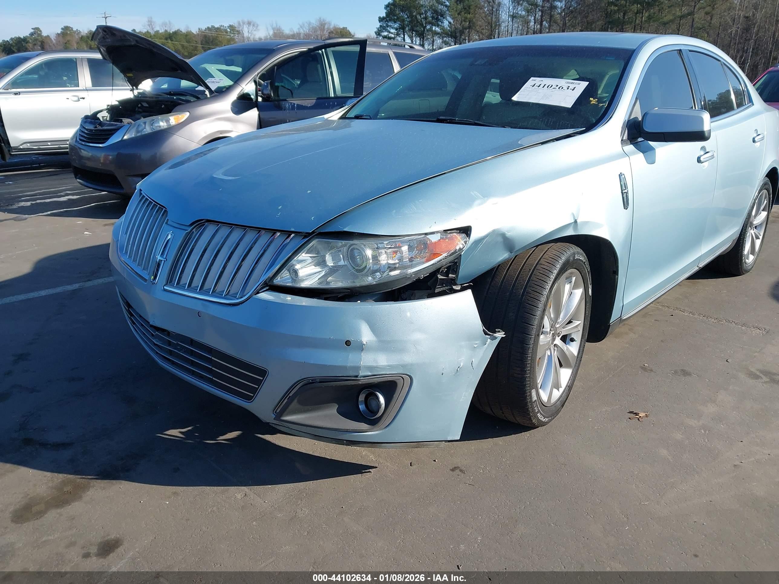 LINCOLN MKS image 6