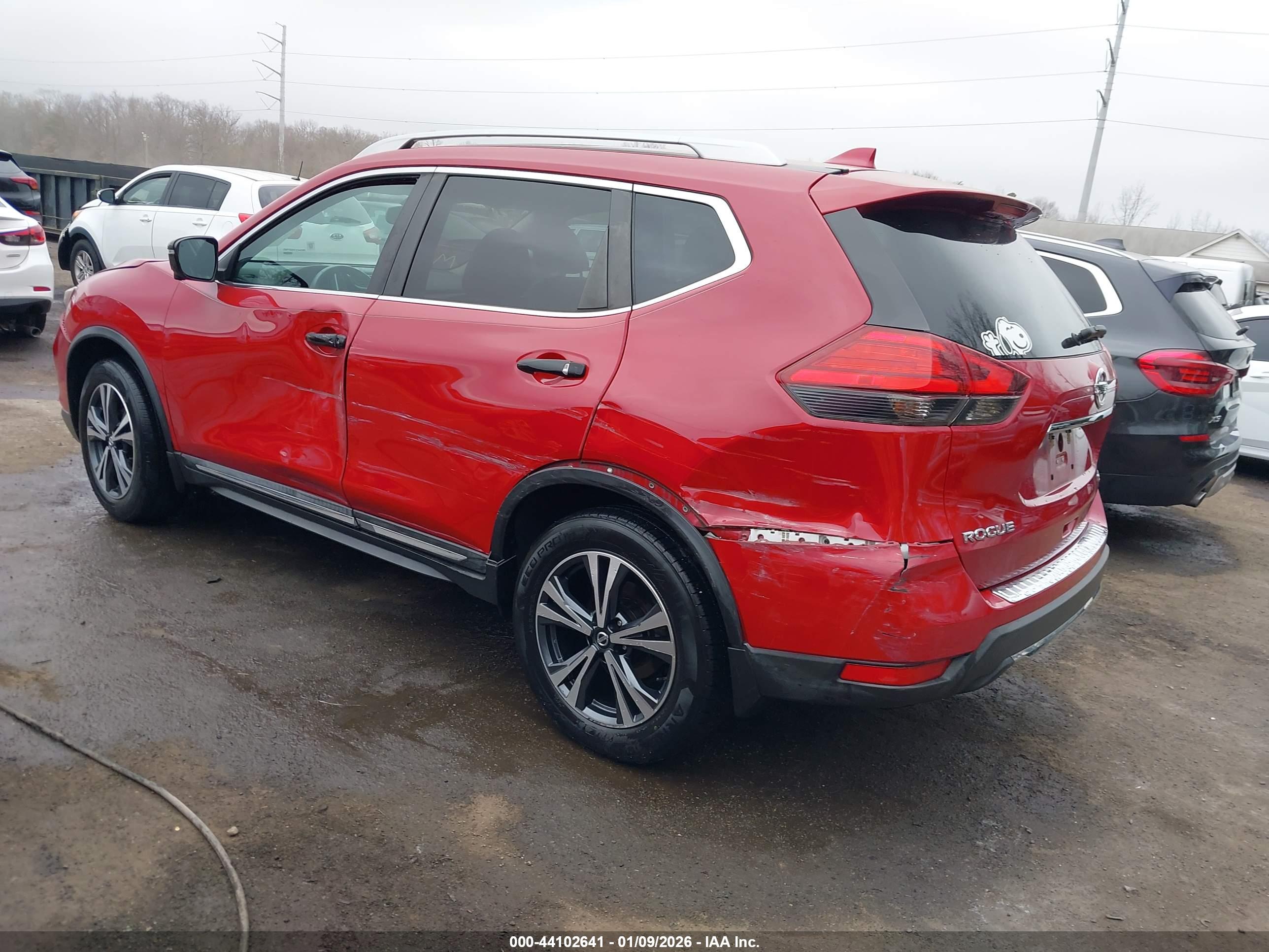 NISSAN ROGUE image 3