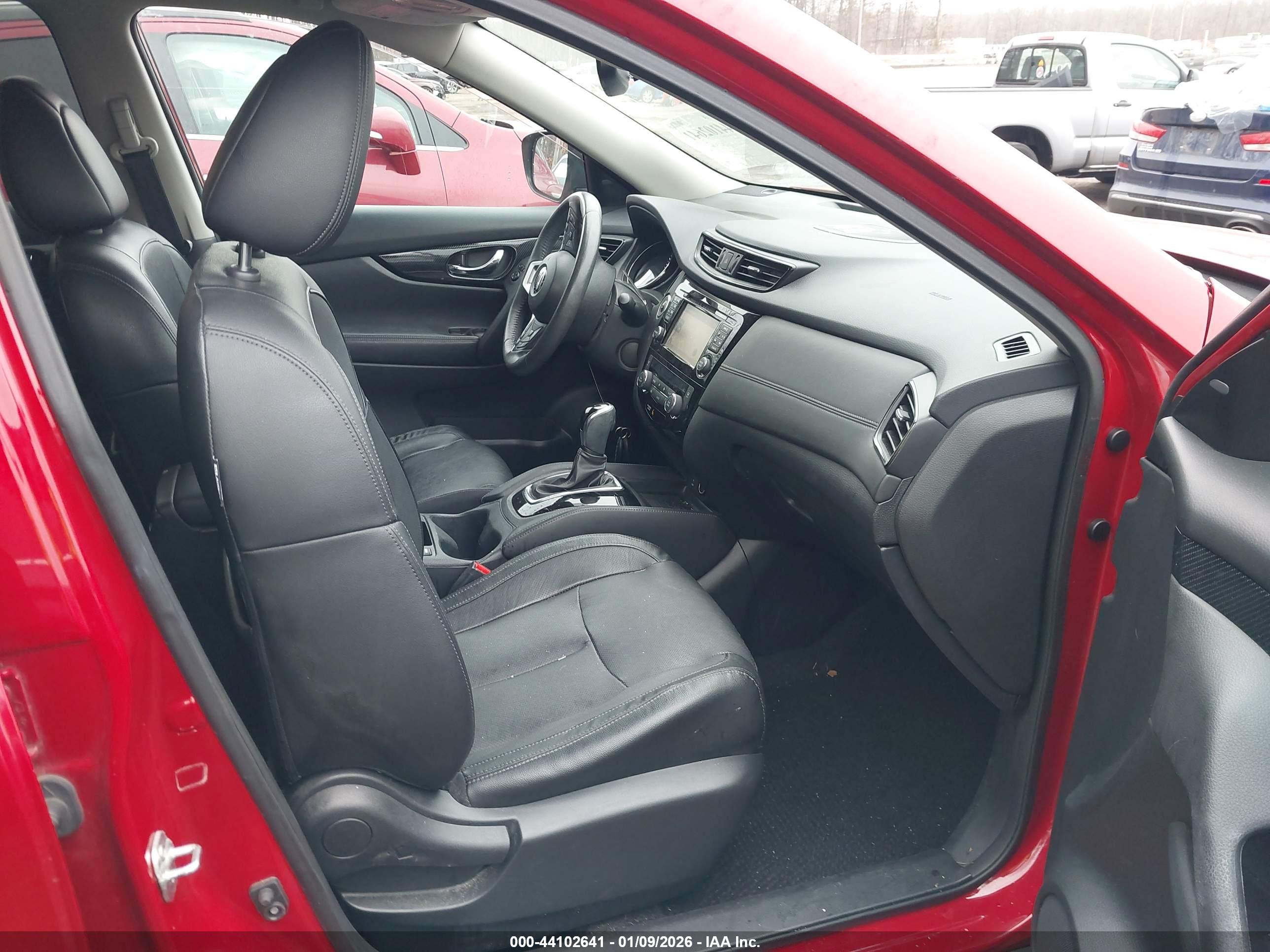 NISSAN ROGUE image 5