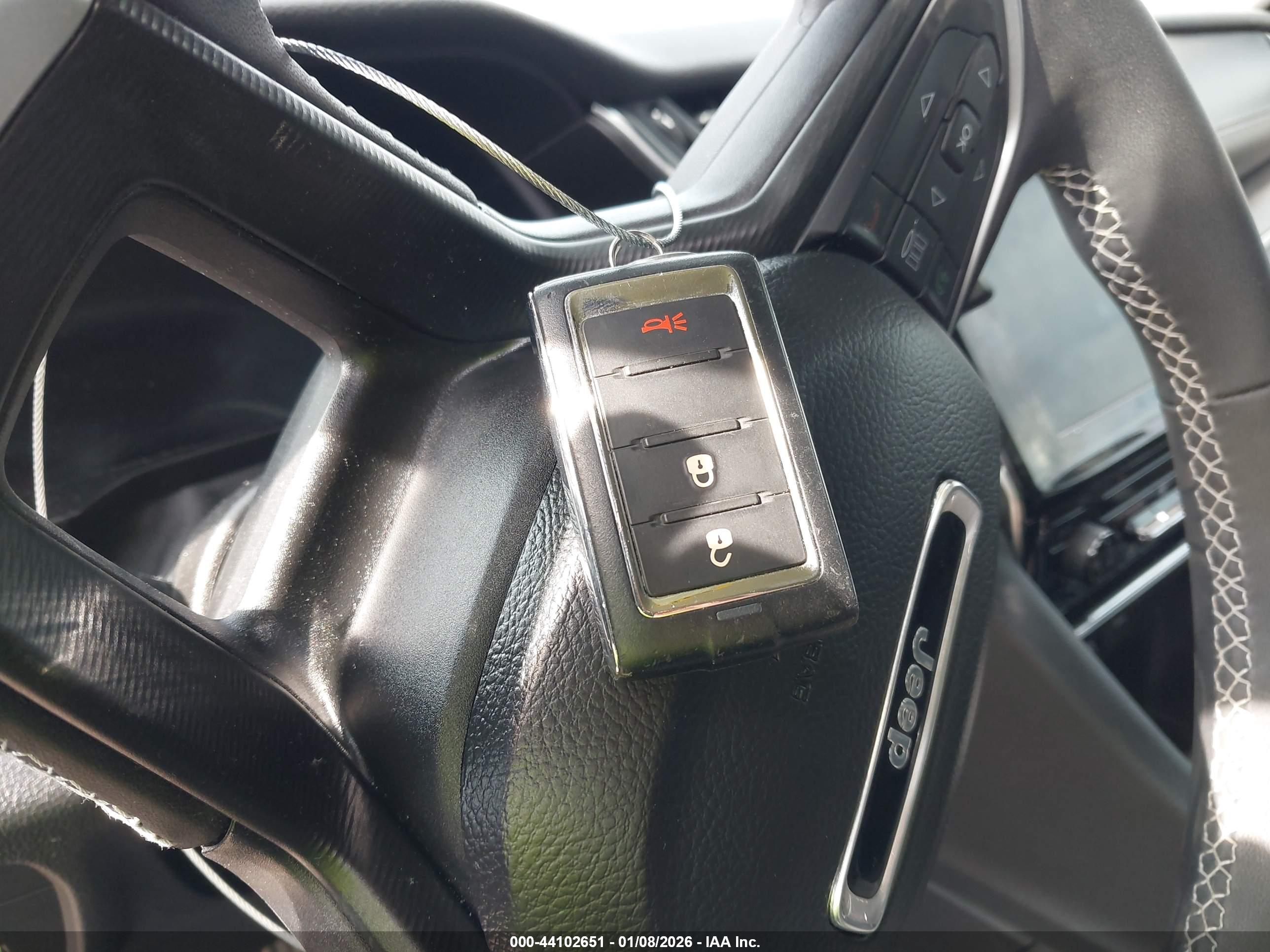 JEEP GRAND image 11