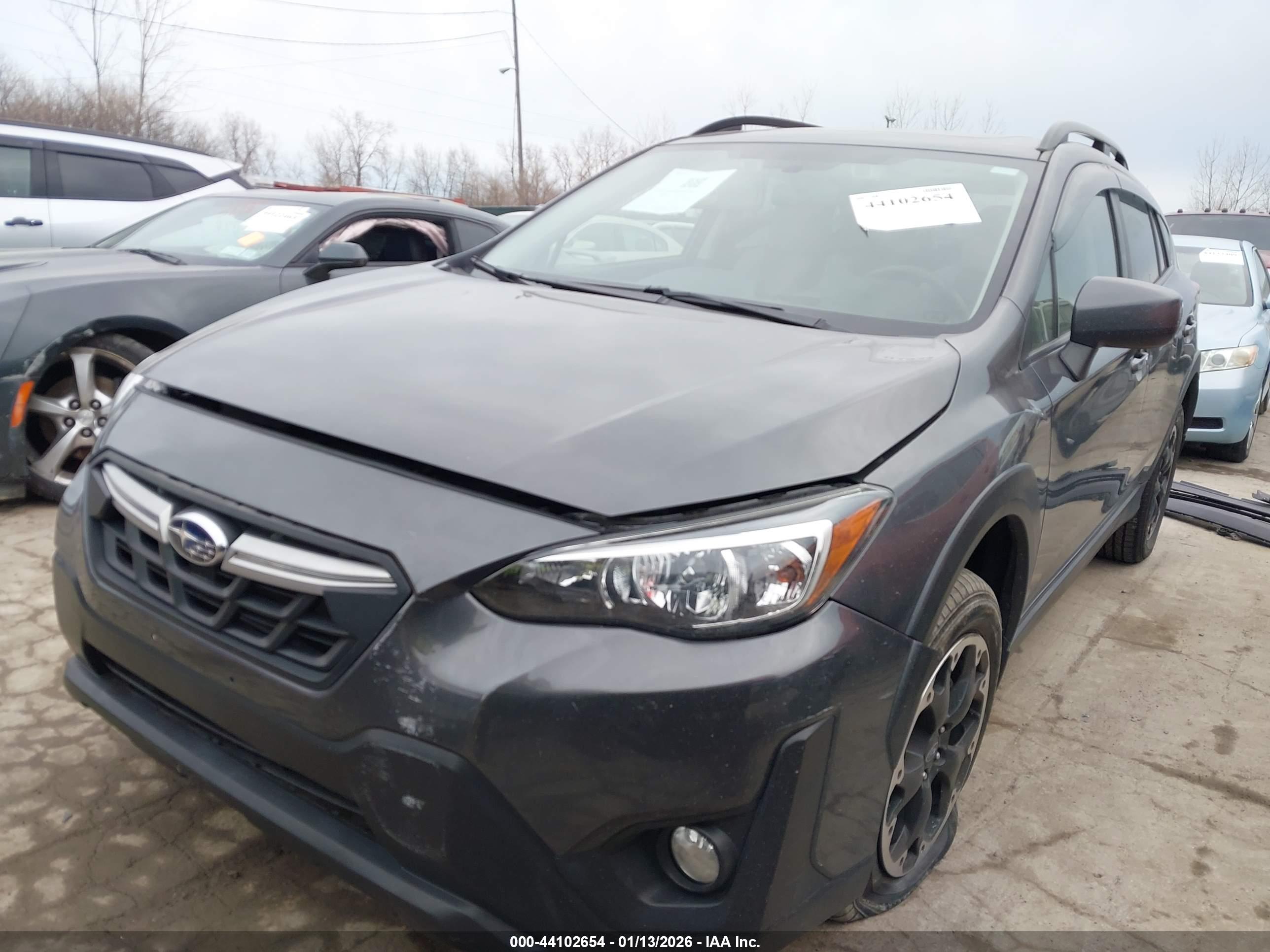 SUBARU CROSSTREK image 2