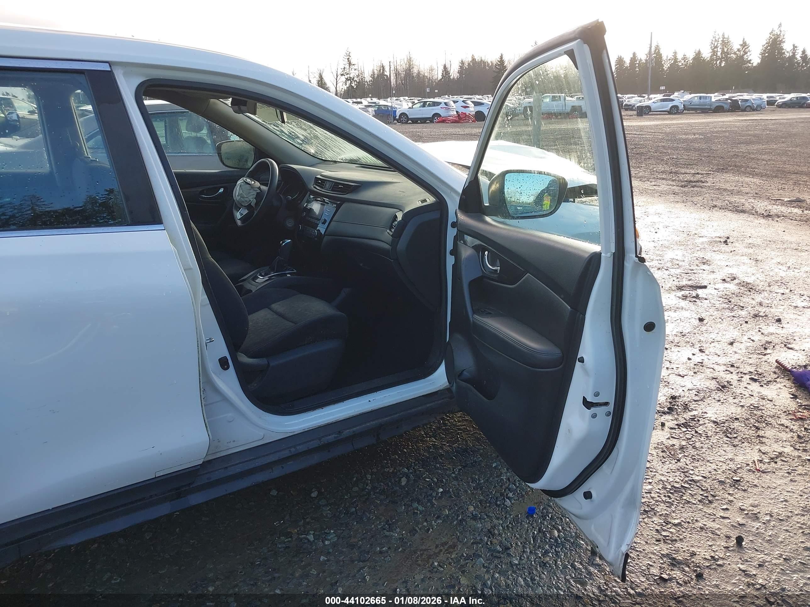 NISSAN ROGUE image 5
