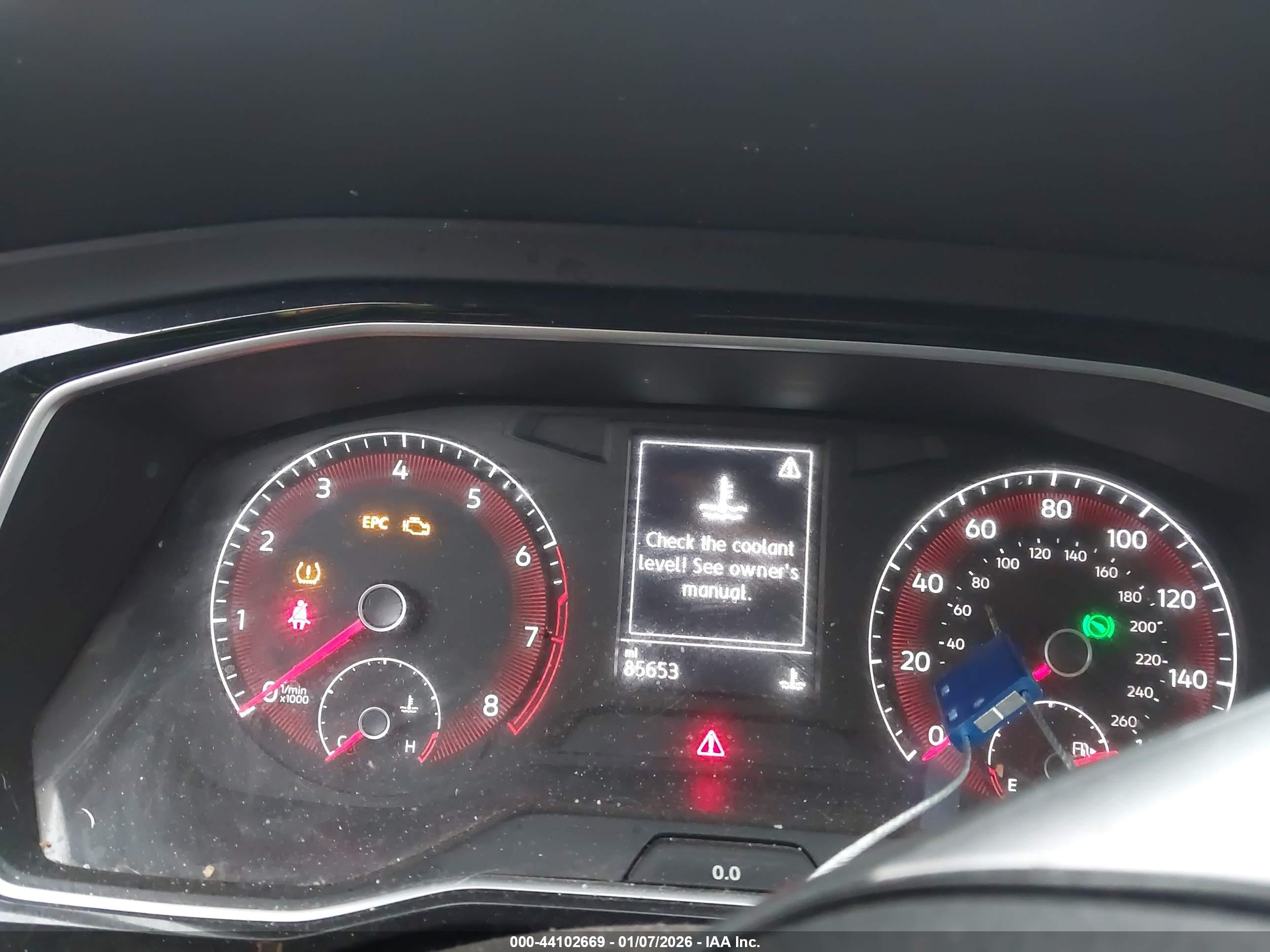 VOLKSWAGEN JETTA image 7