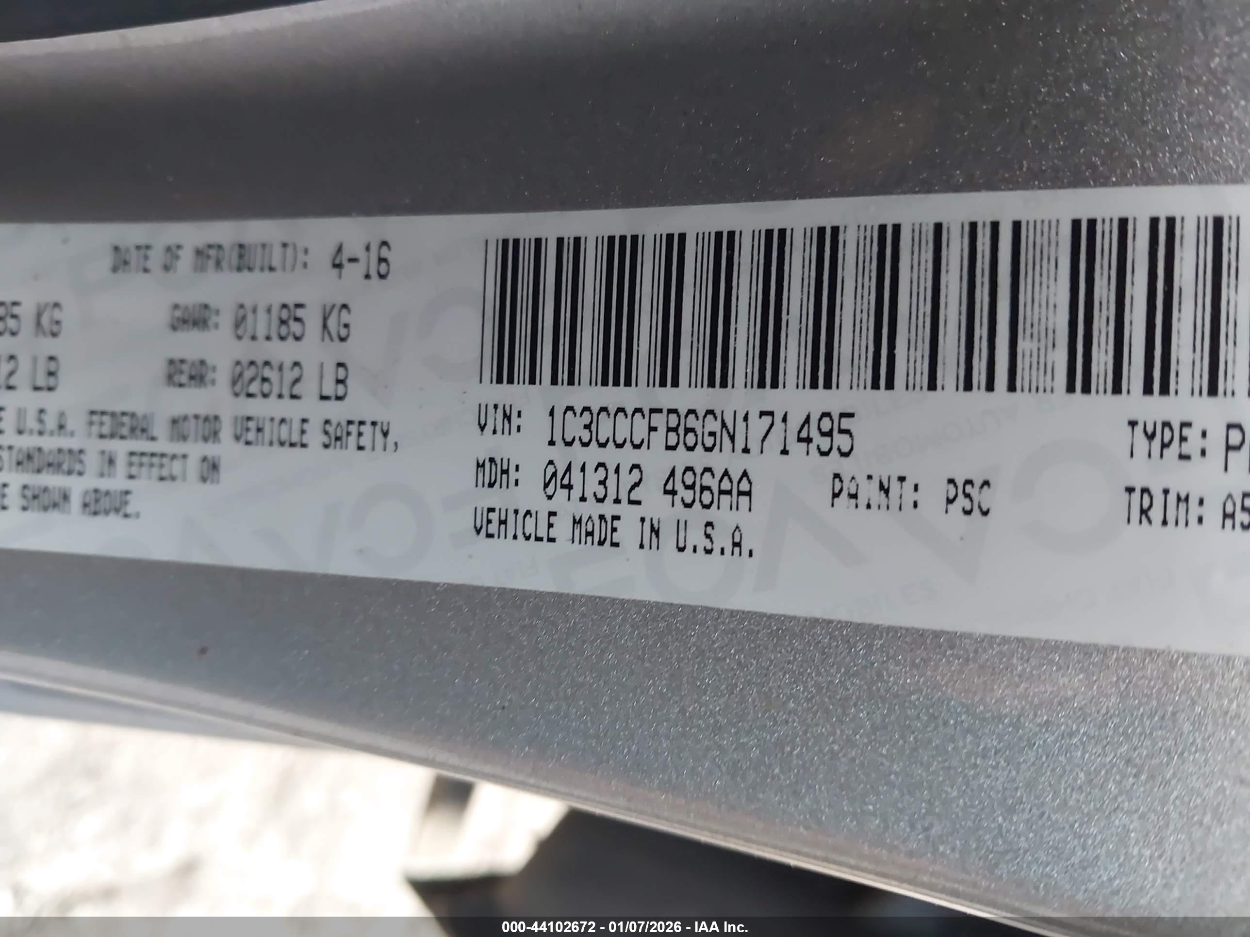 CHRYSLER 200 image 9