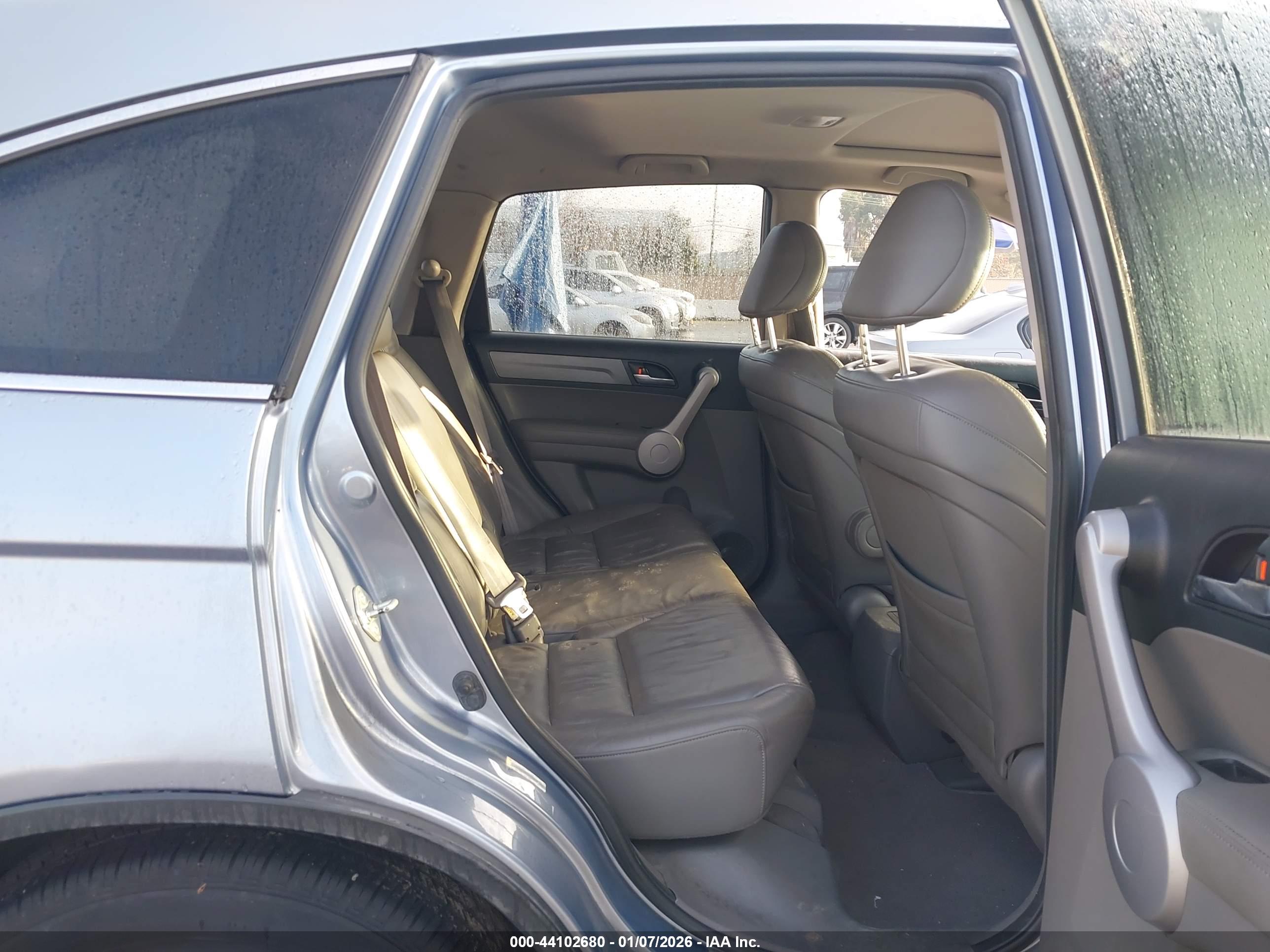 HONDA CR-V image 8