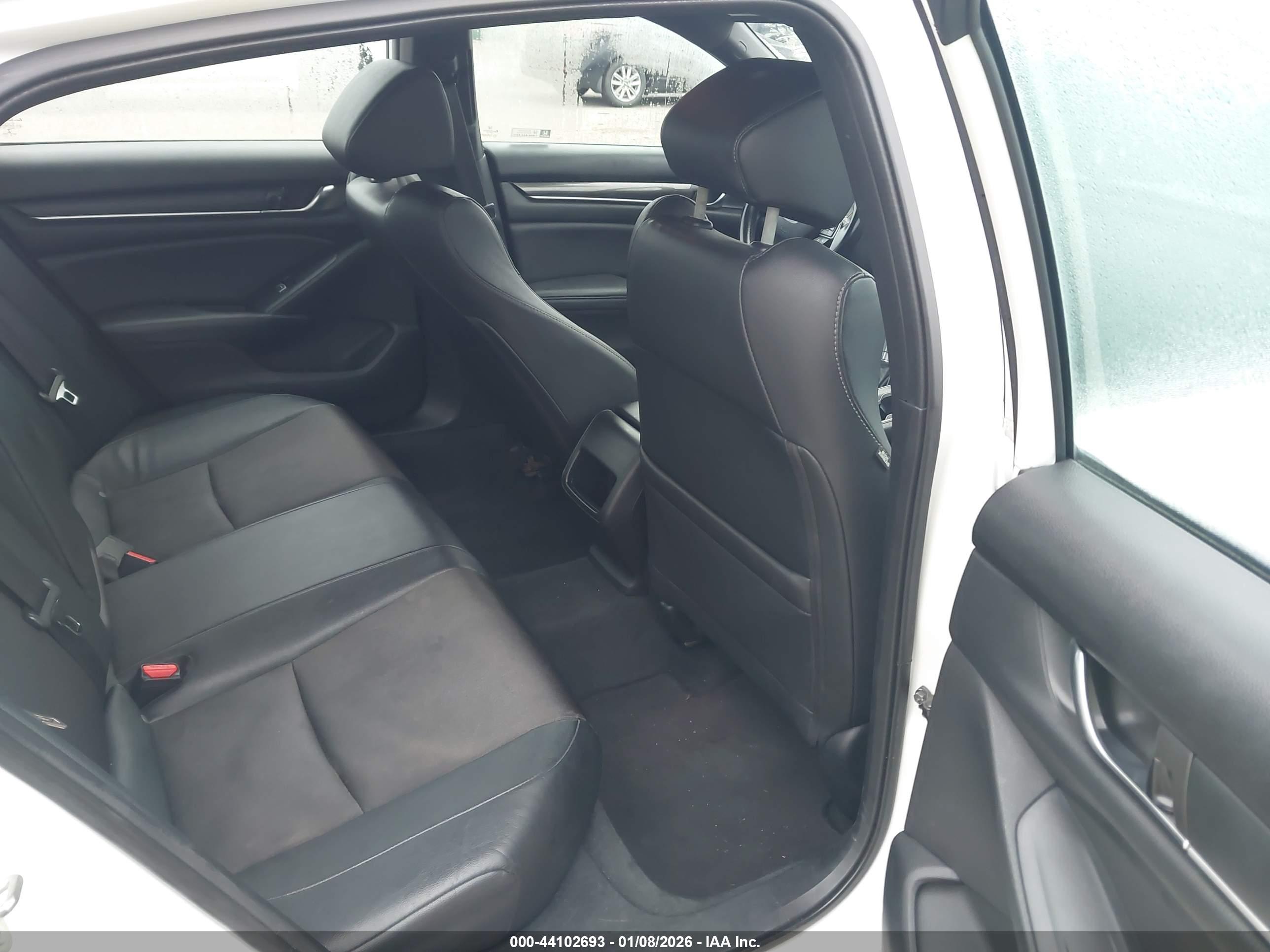 HONDA ACCORD image 8