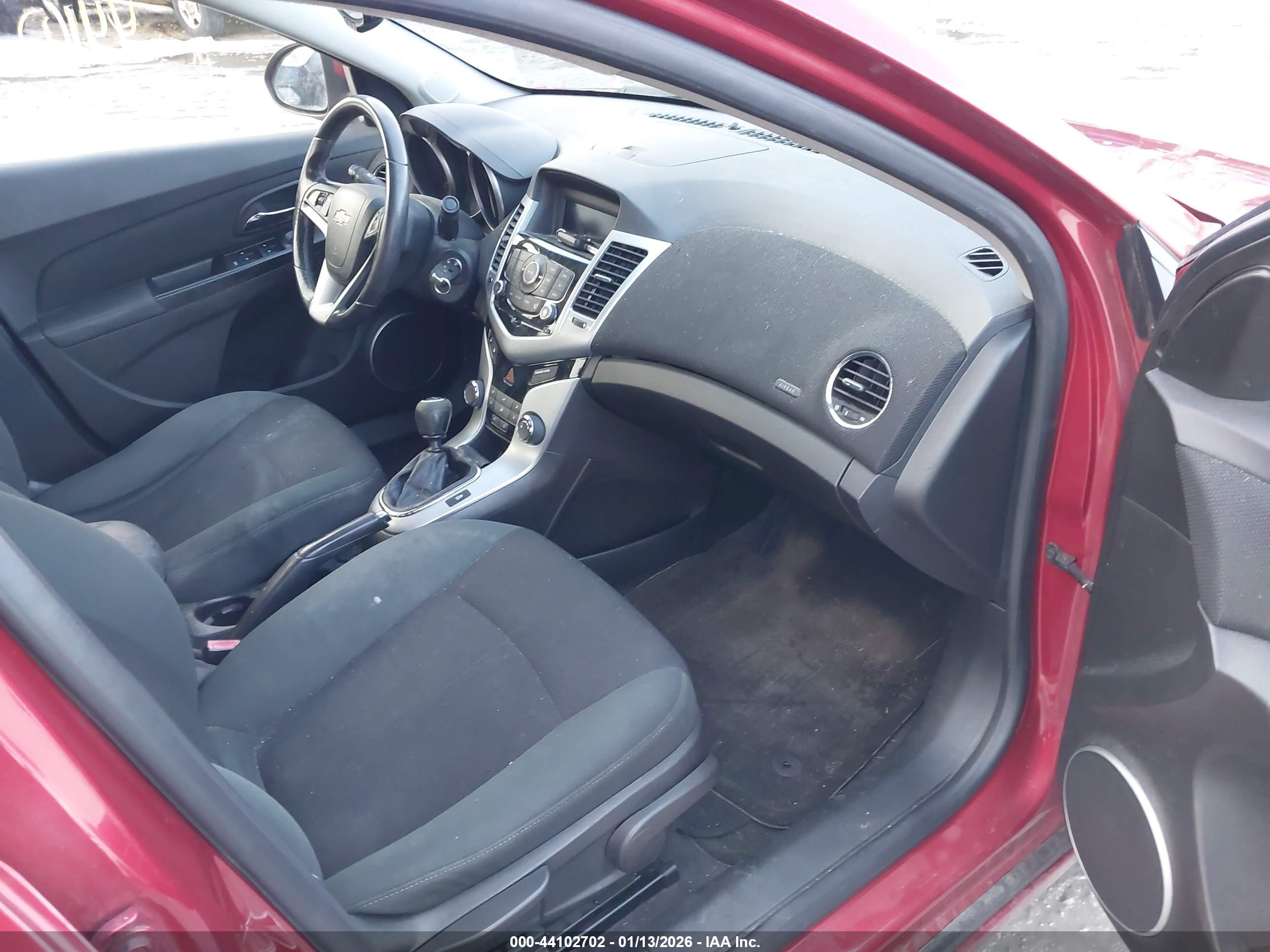 CHEVROLET CRUZE image 5