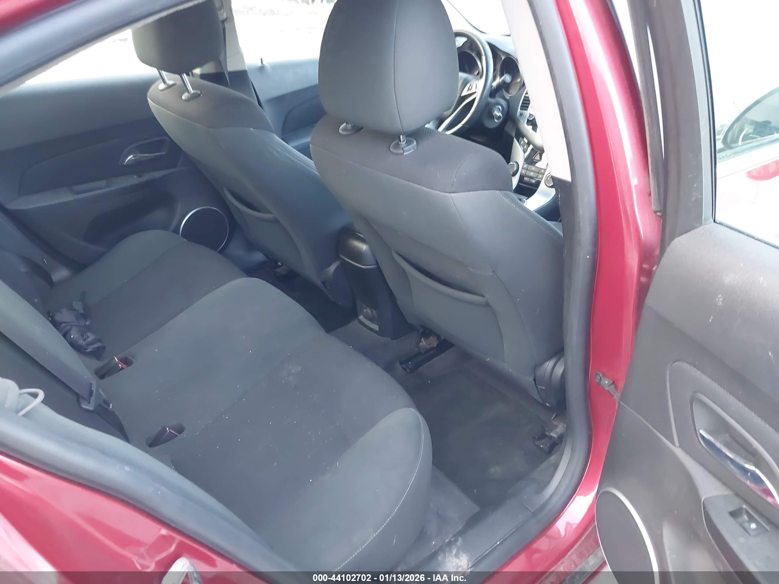 CHEVROLET CRUZE image 8