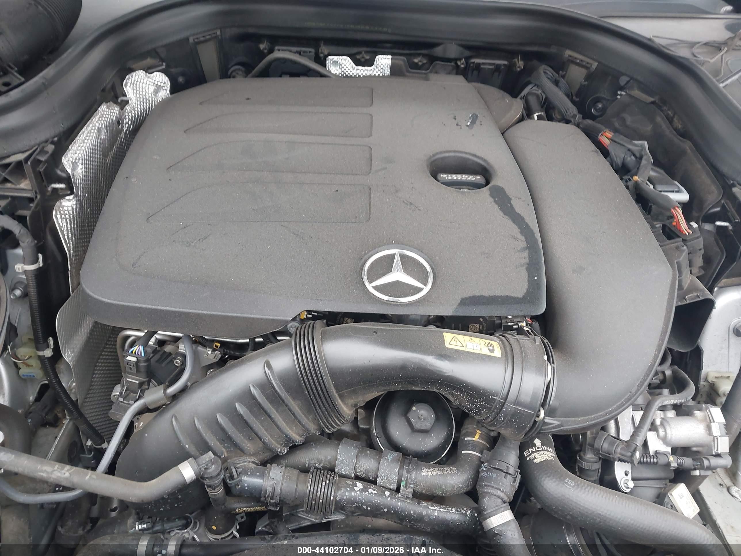 MERCEDES-BENZ GLC image 10