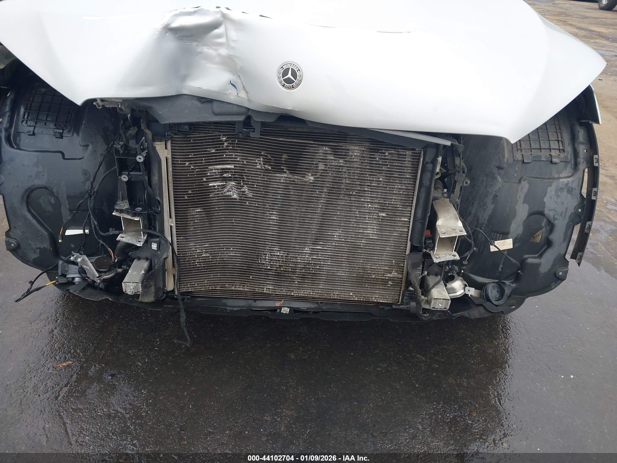 MERCEDES-BENZ GLC image 6