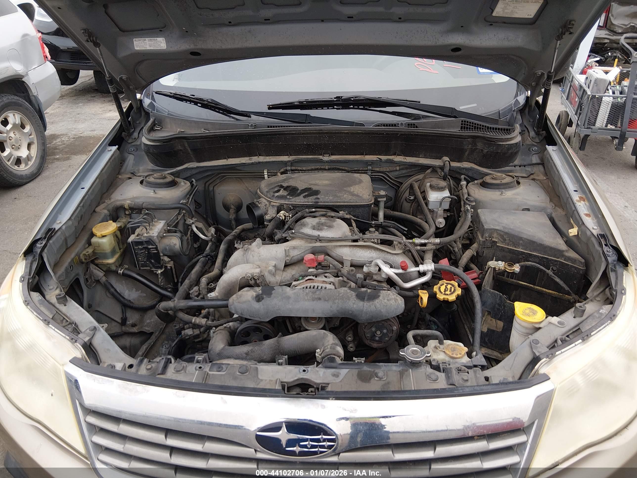 SUBARU FORESTER image 10