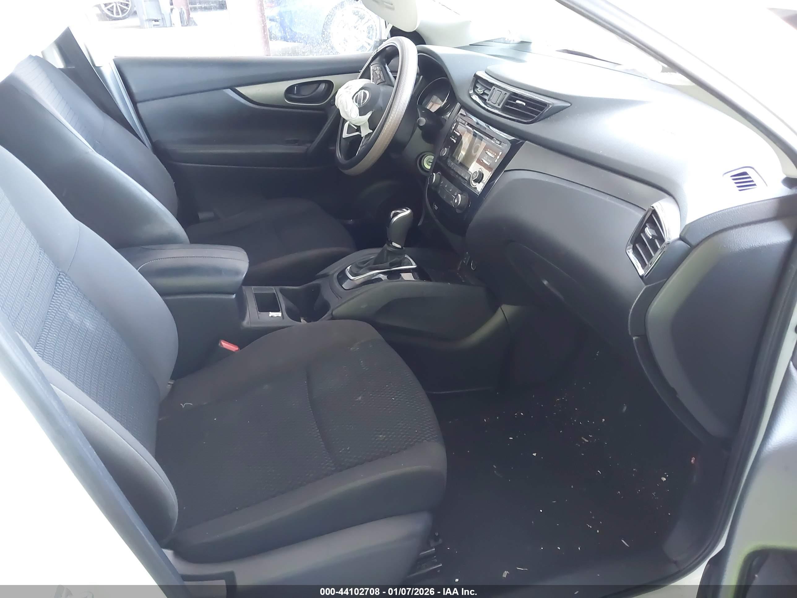 NISSAN ROGUE image 5