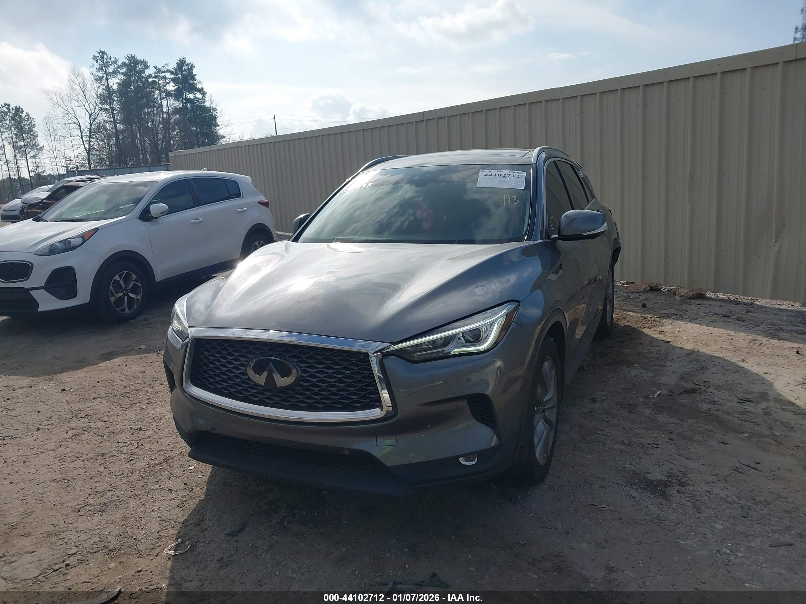 INFINITI QX50 image 2