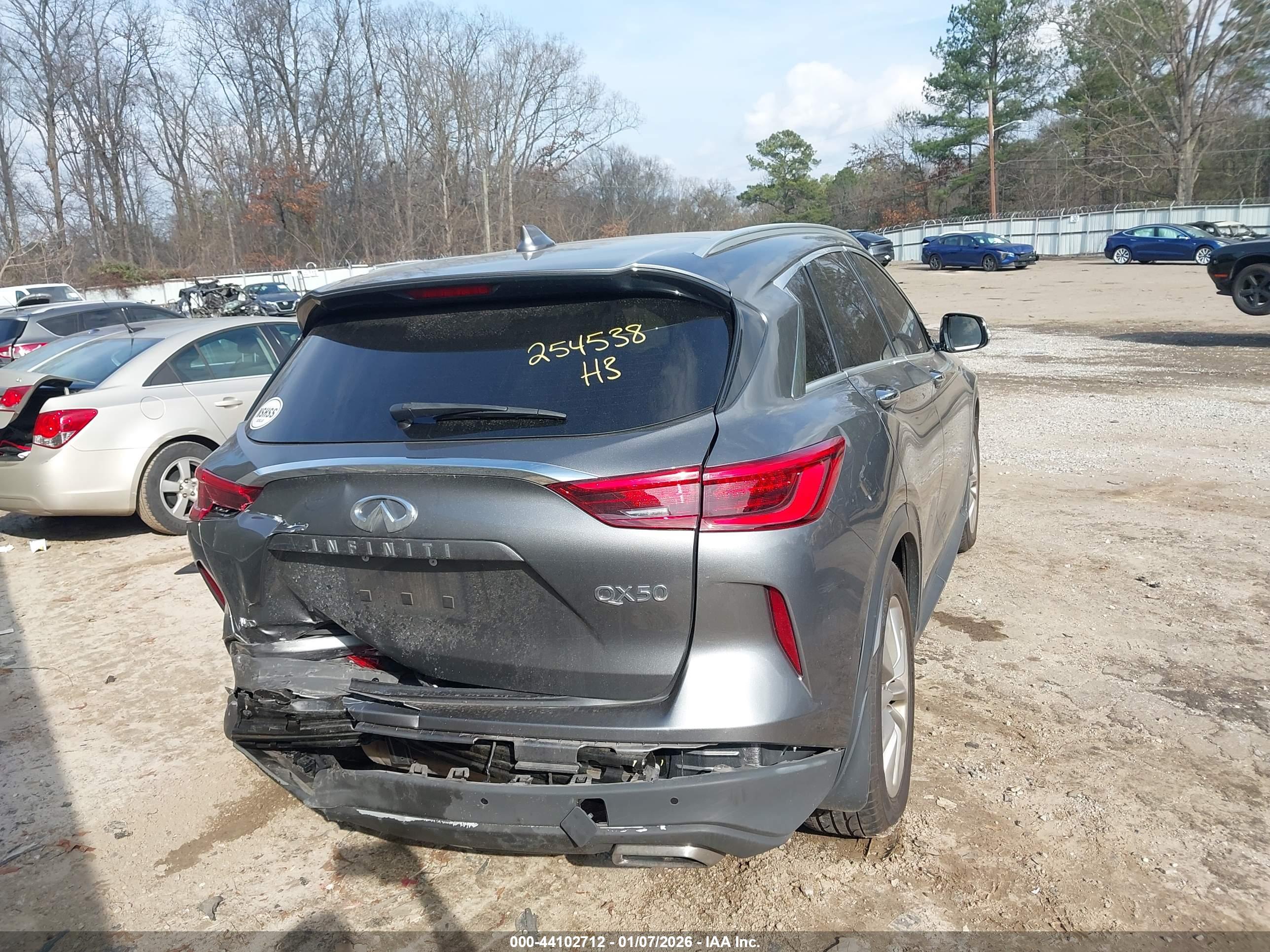 INFINITI QX50 image 4