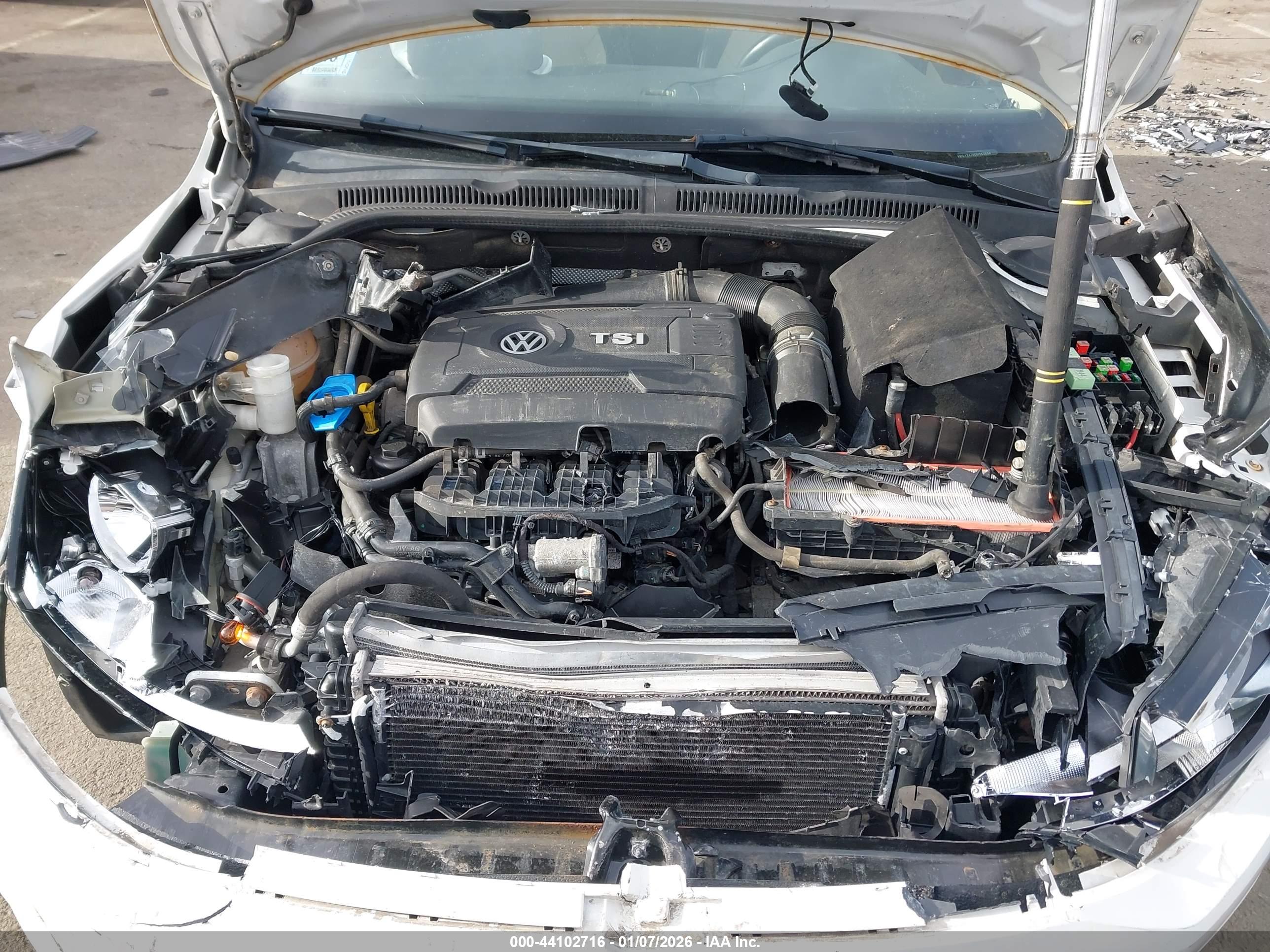 VOLKSWAGEN JETTA image 10
