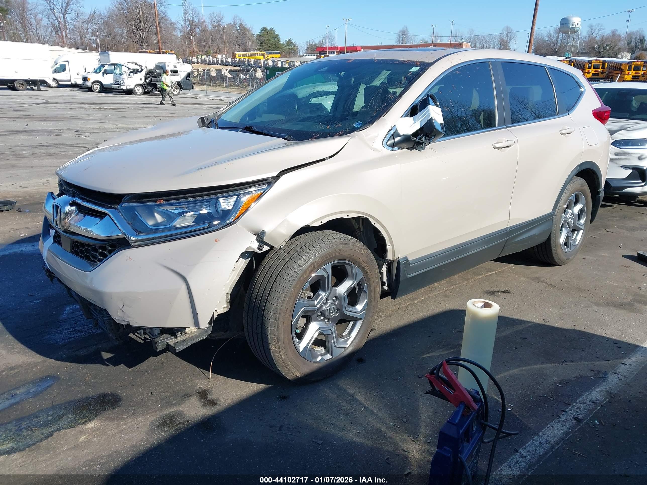 HONDA CR-V image 2