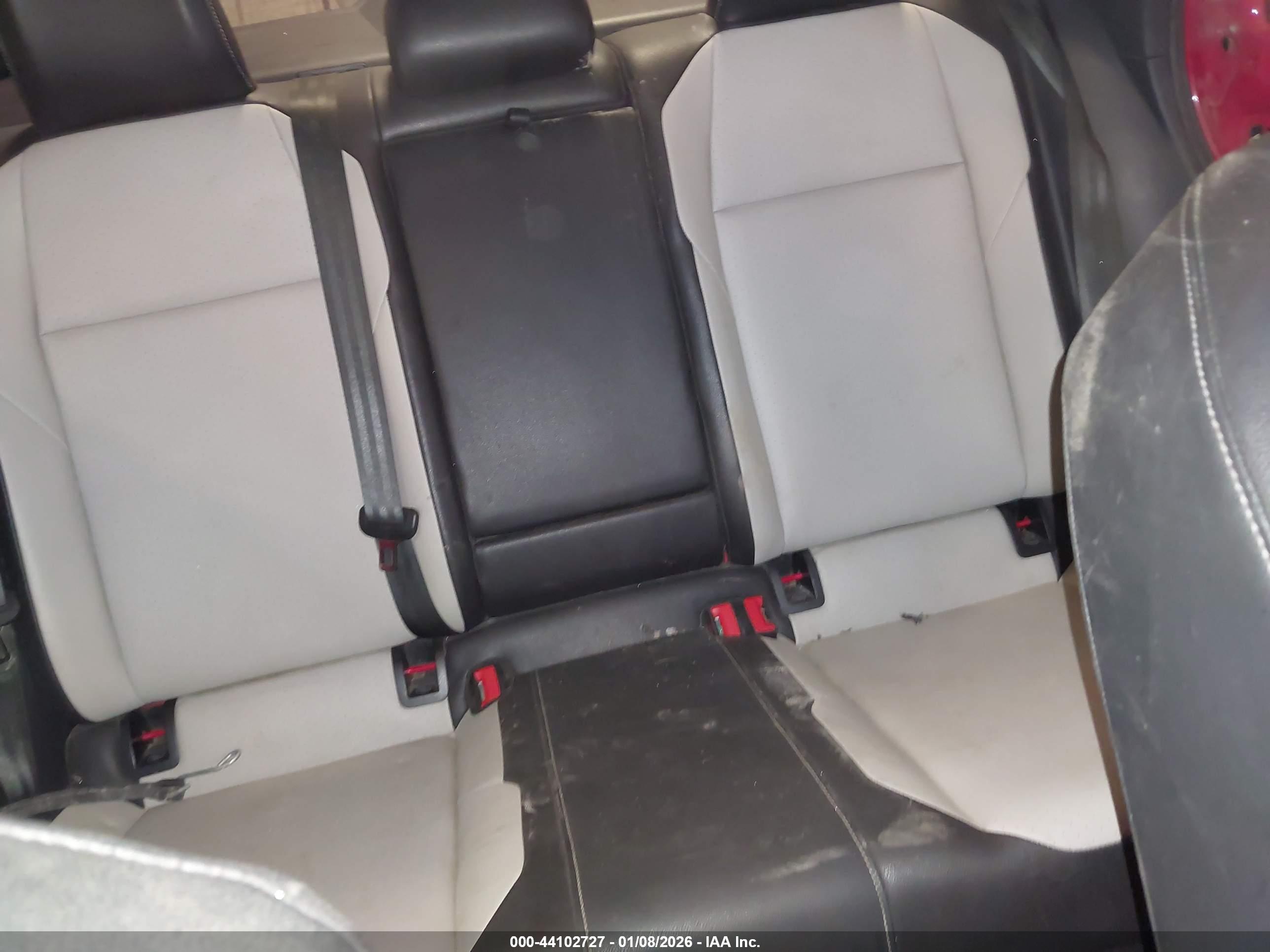 VOLKSWAGEN JETTA image 8