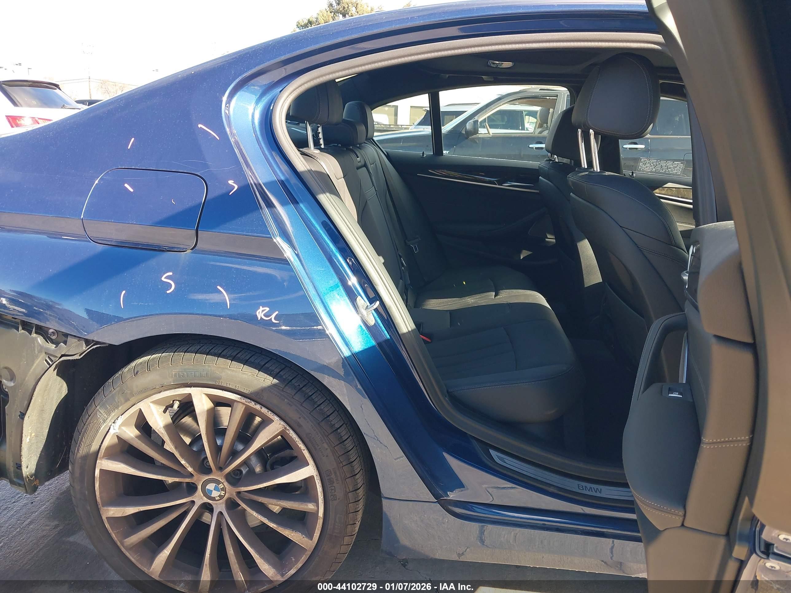 BMW 530 image 8