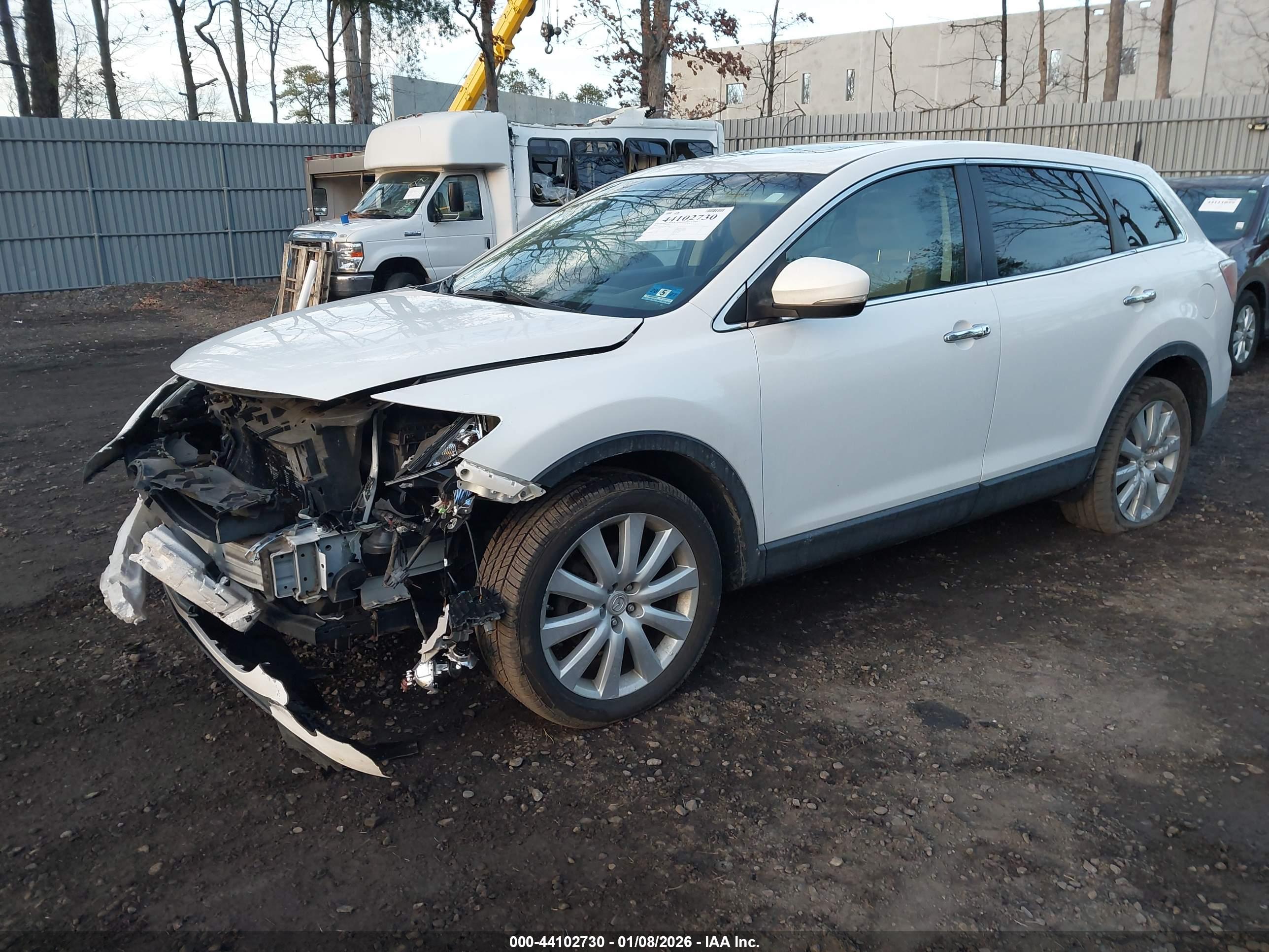 MAZDA CX-9 image 2