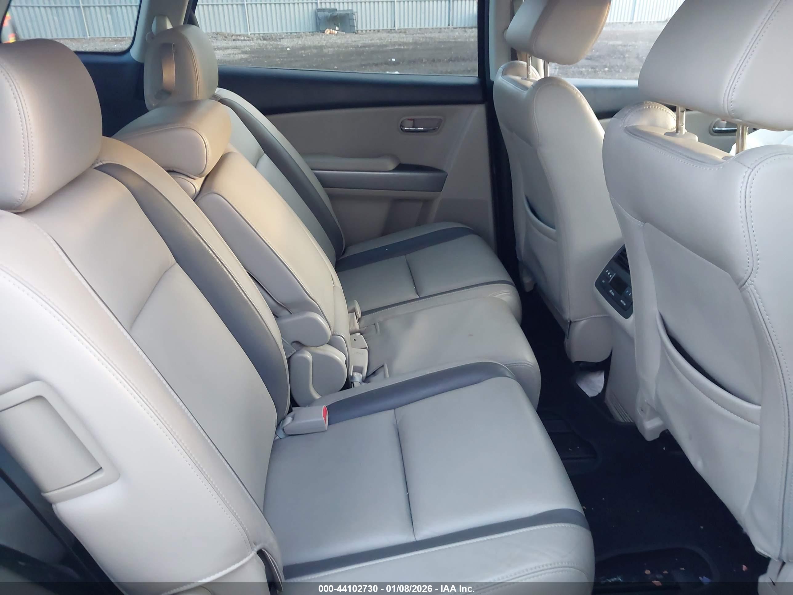 MAZDA CX-9 image 8