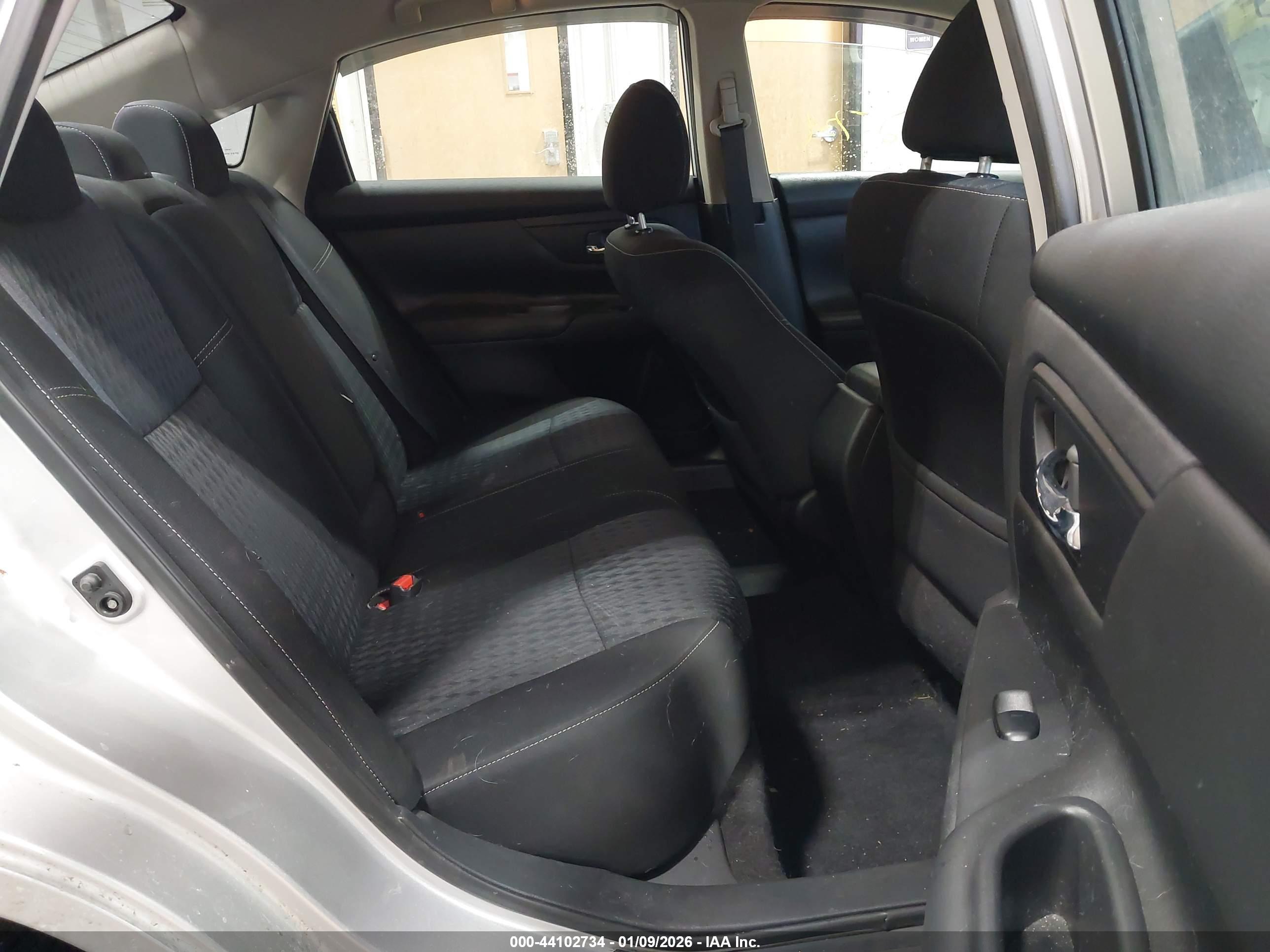 NISSAN ALTIMA image 8