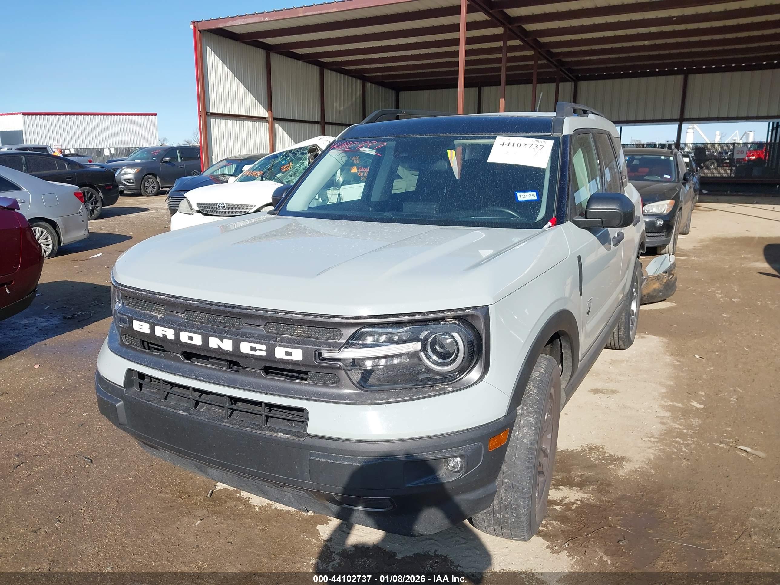 FORD BRONCO image 2