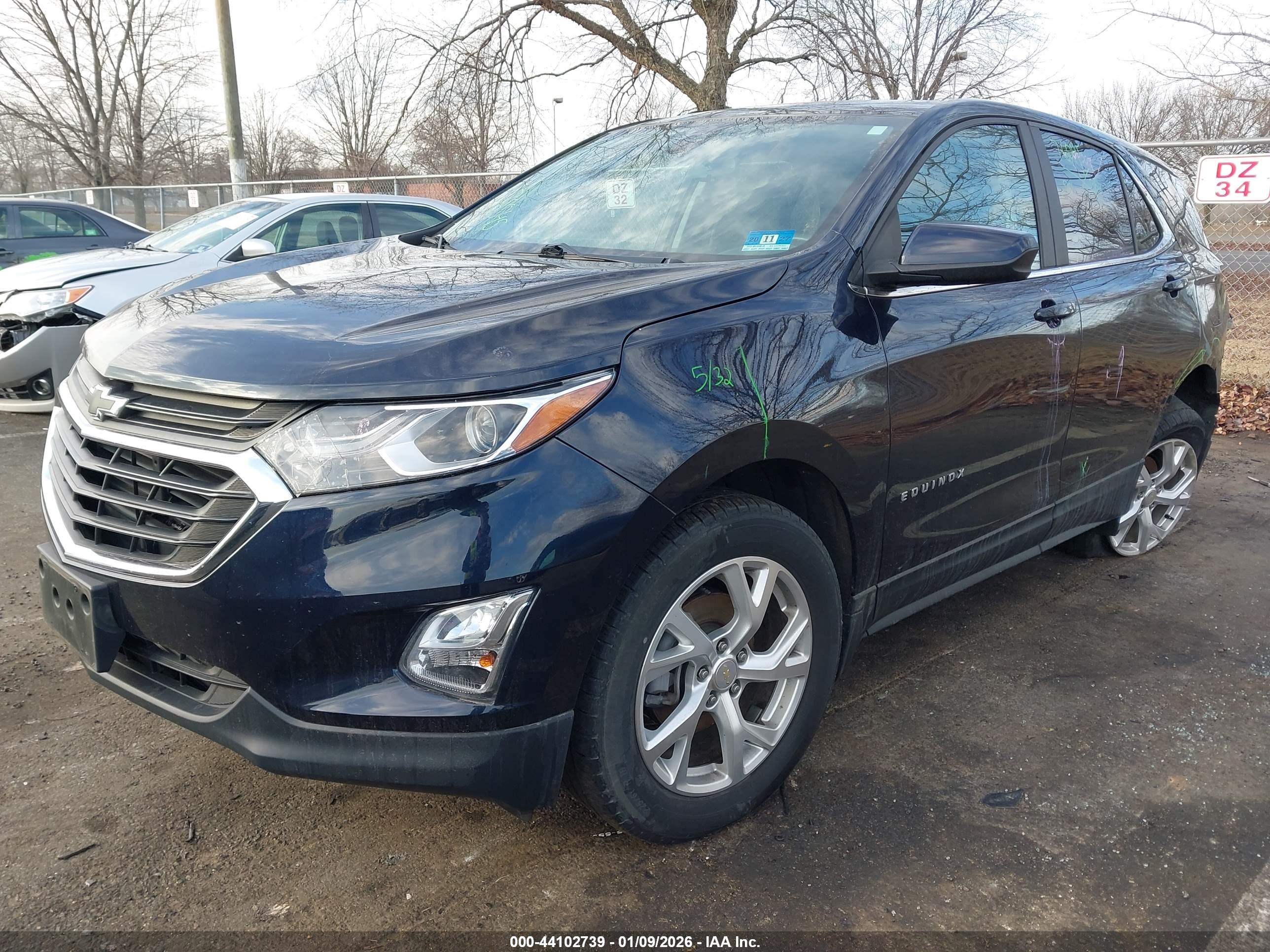 CHEVROLET EQUINOX image 2