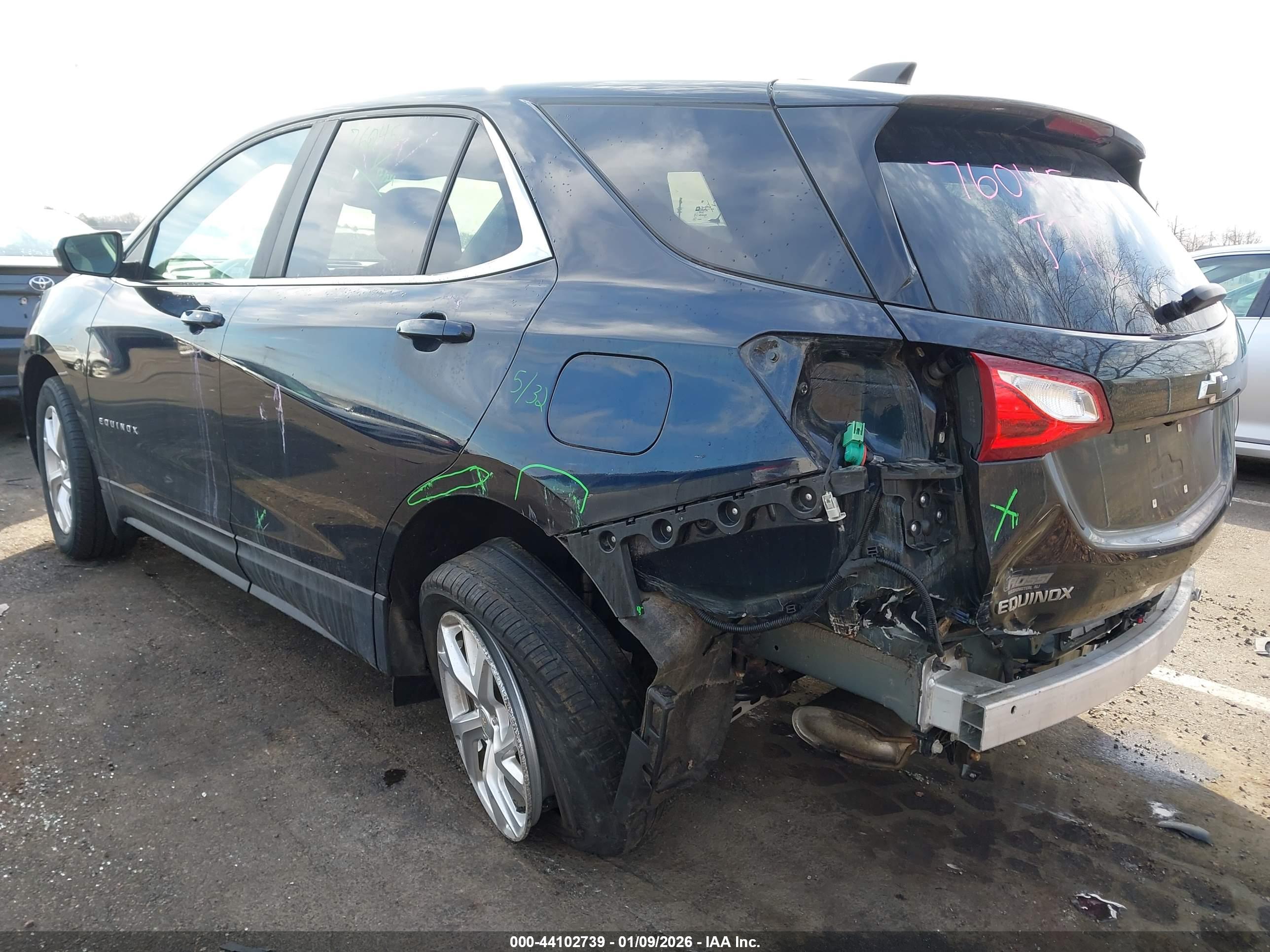 CHEVROLET EQUINOX image 3