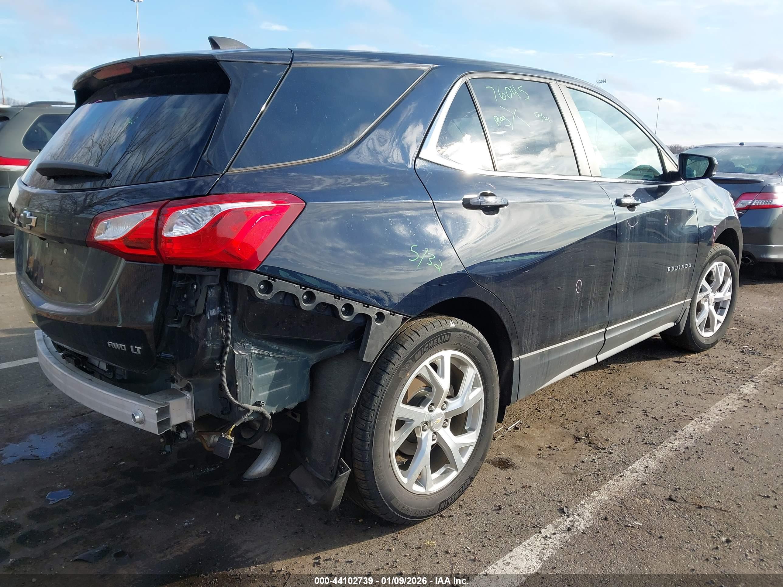 CHEVROLET EQUINOX image 4