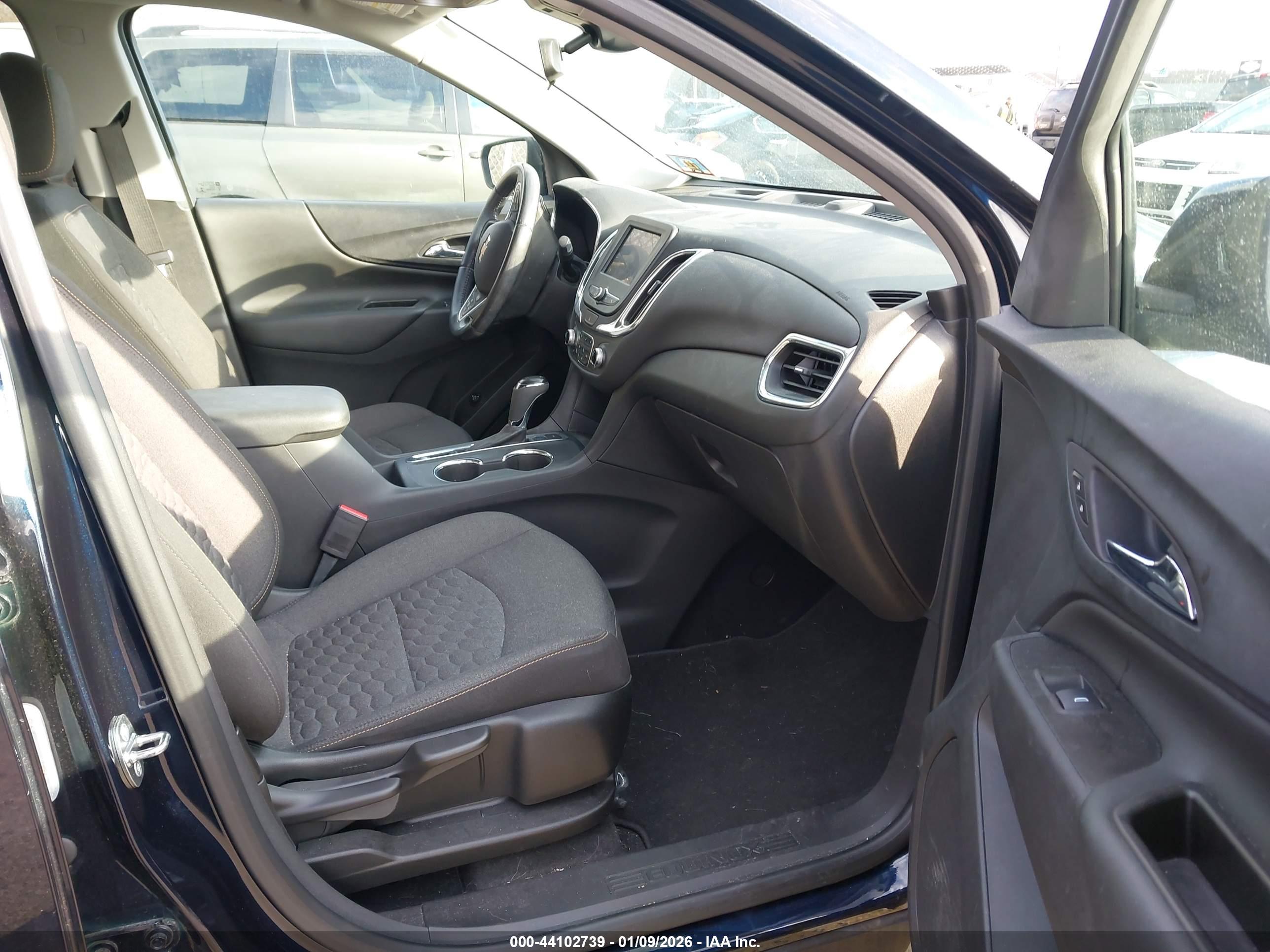 CHEVROLET EQUINOX image 5