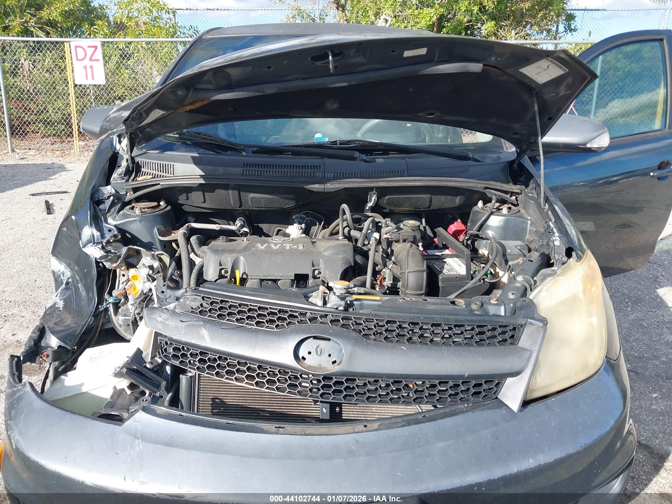 SCION XA image 10