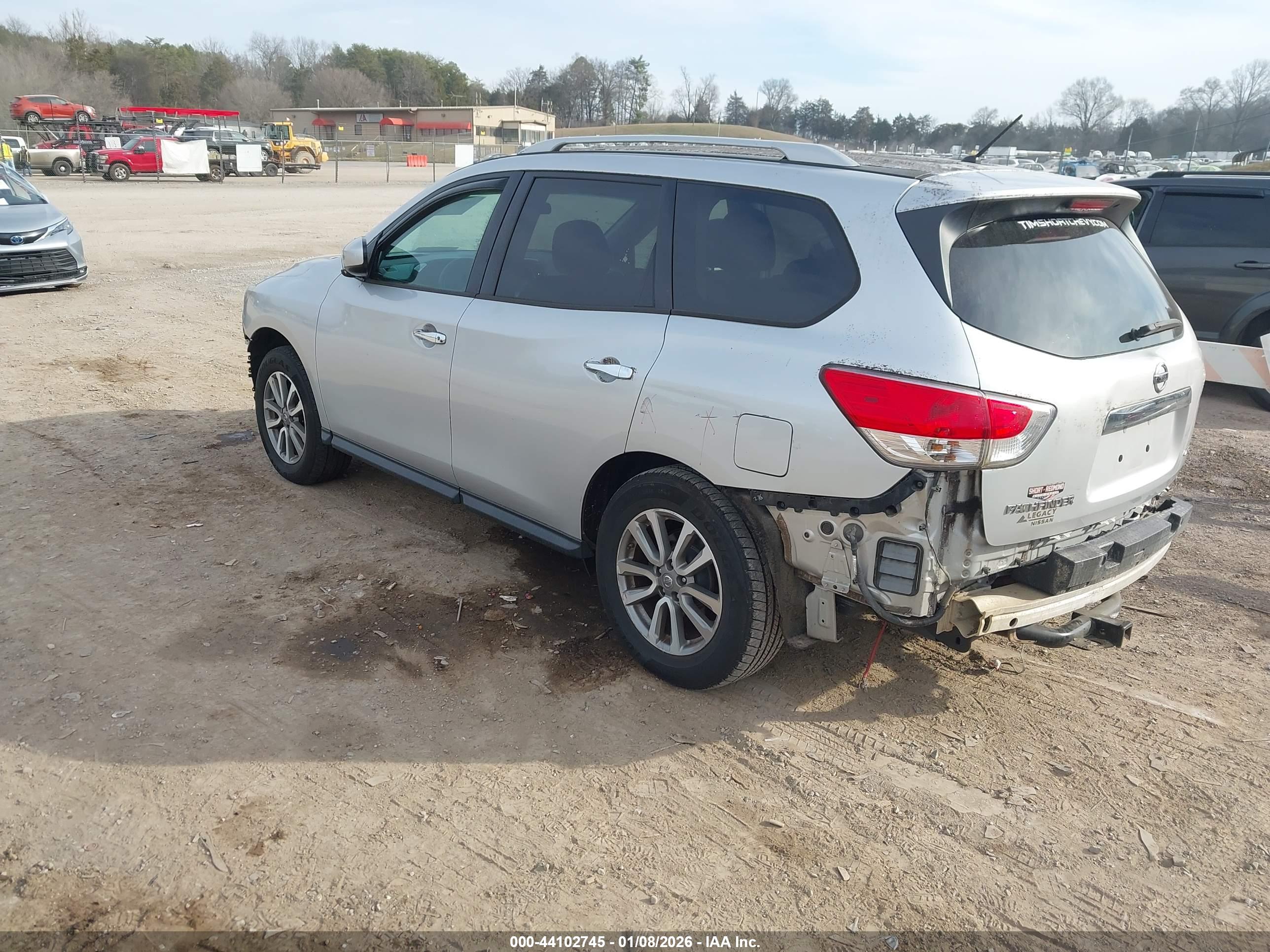 NISSAN PATHFINDER image 3