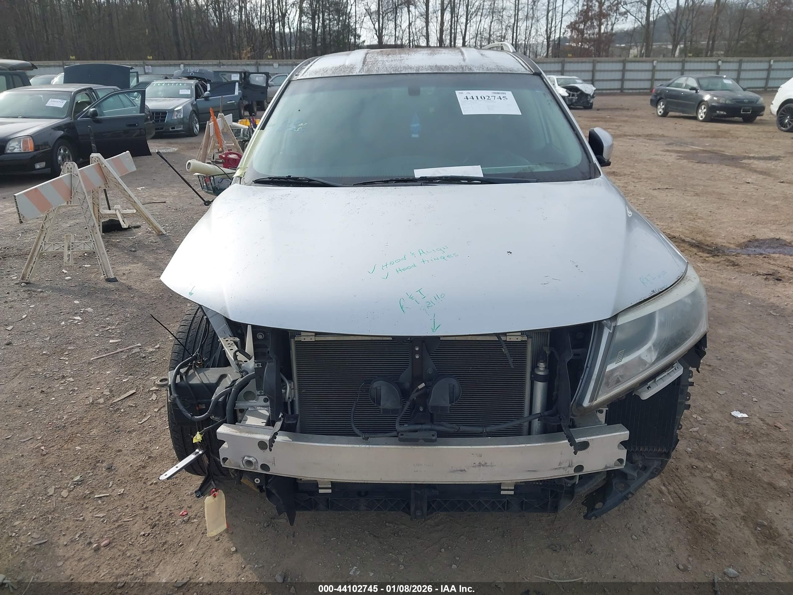 NISSAN PATHFINDER image 6