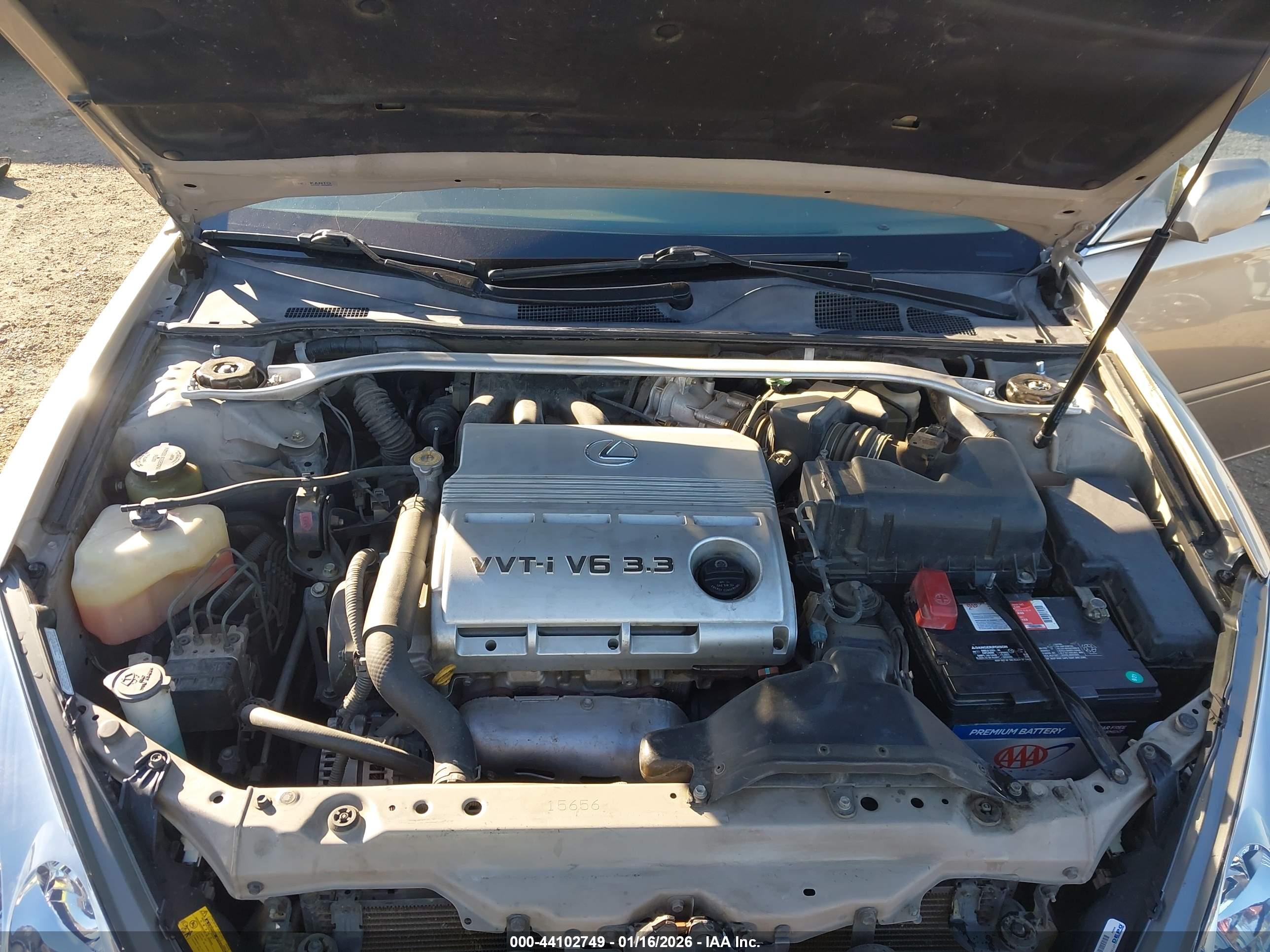 LEXUS ES image 10
