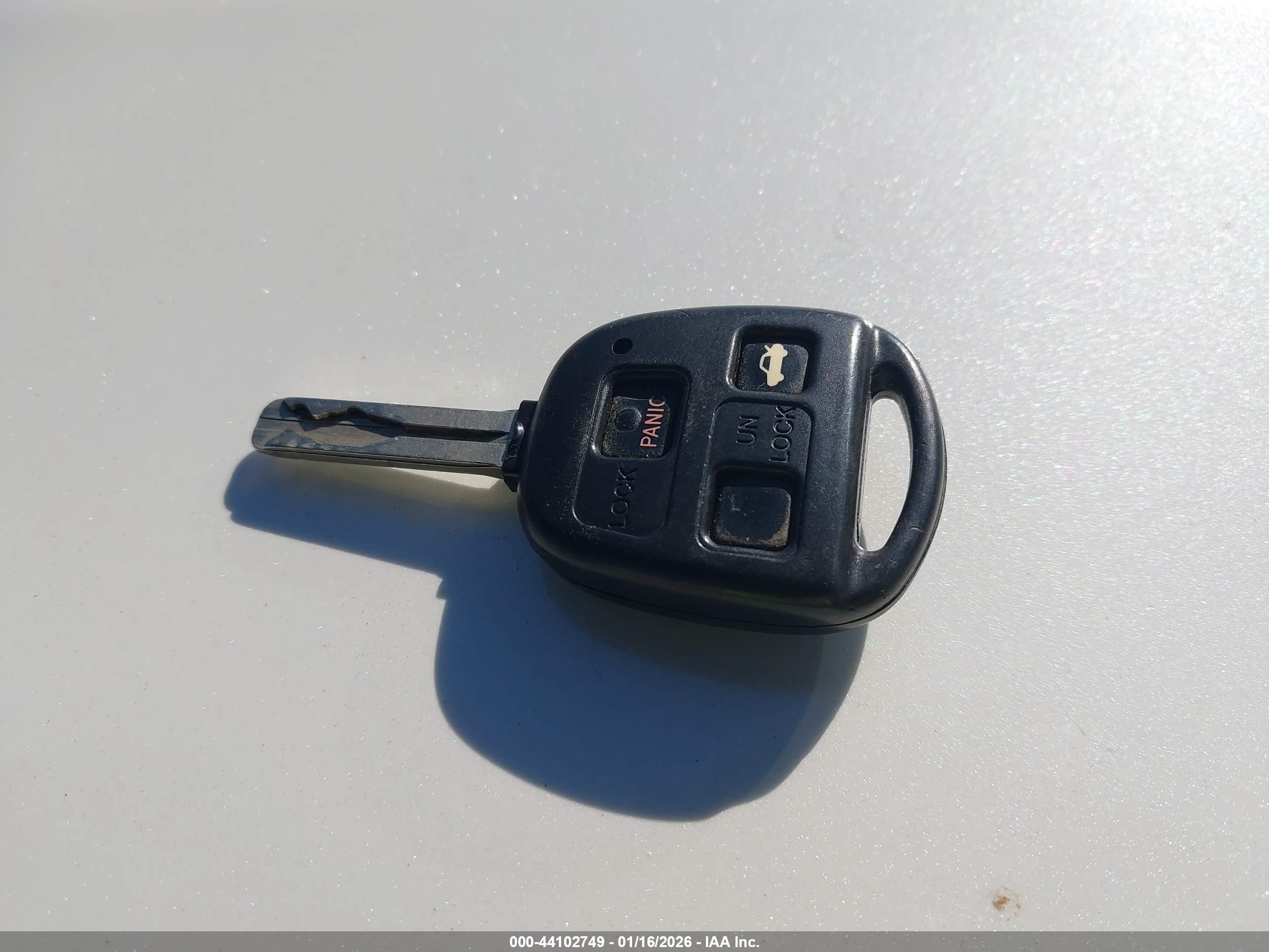 LEXUS ES image 11