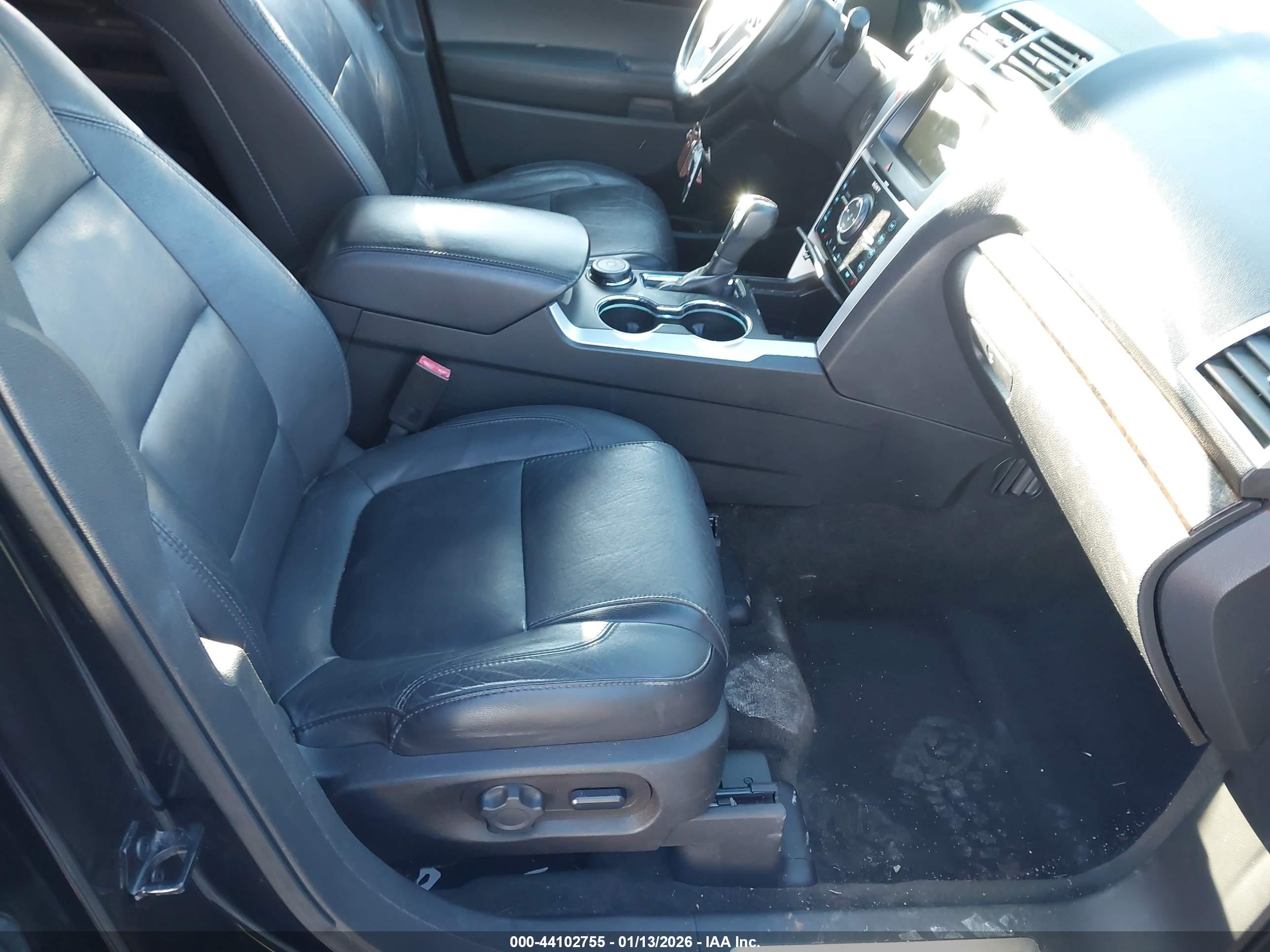 FORD EXPLORER image 5