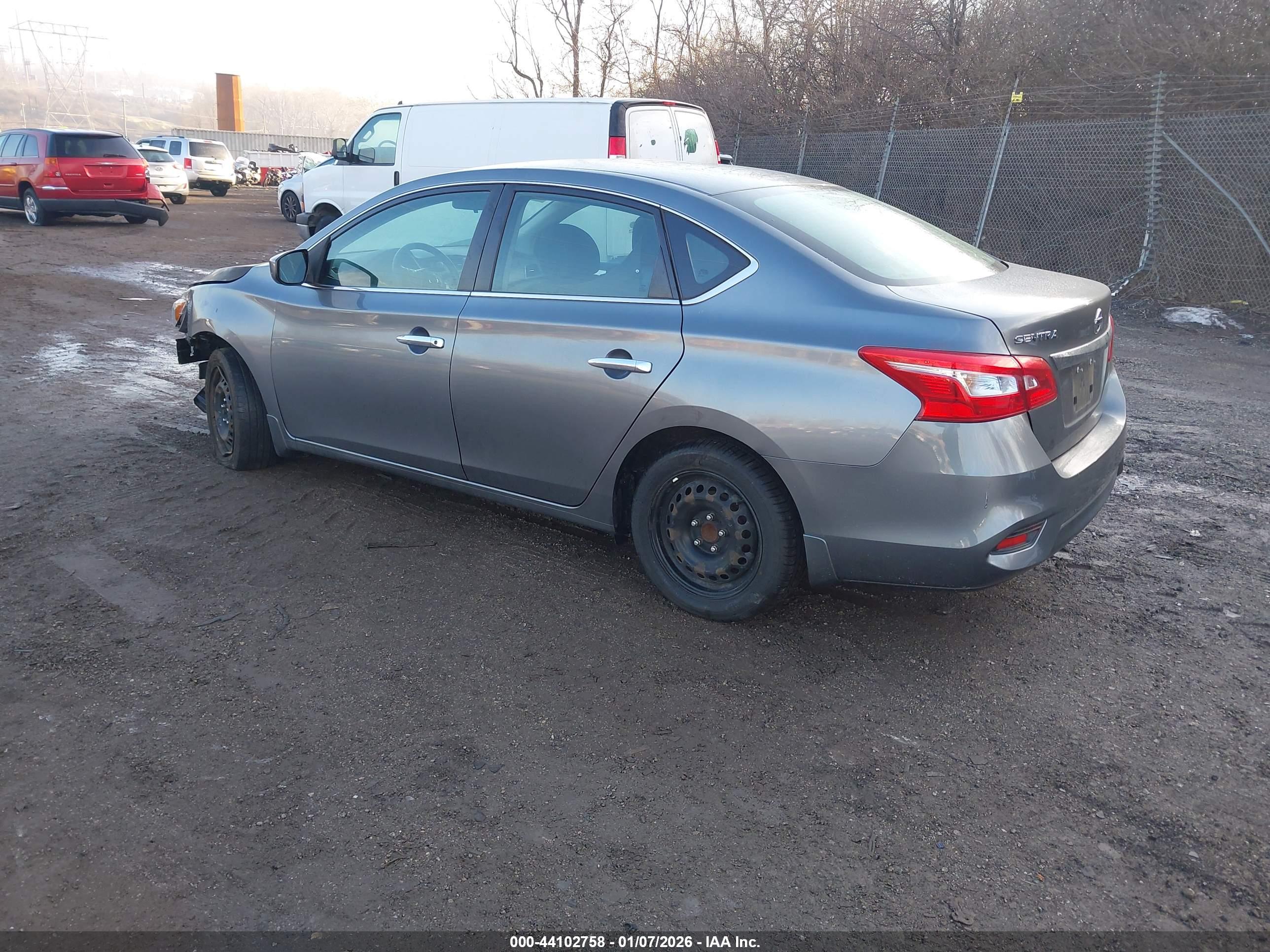 NISSAN SENTRA image 3