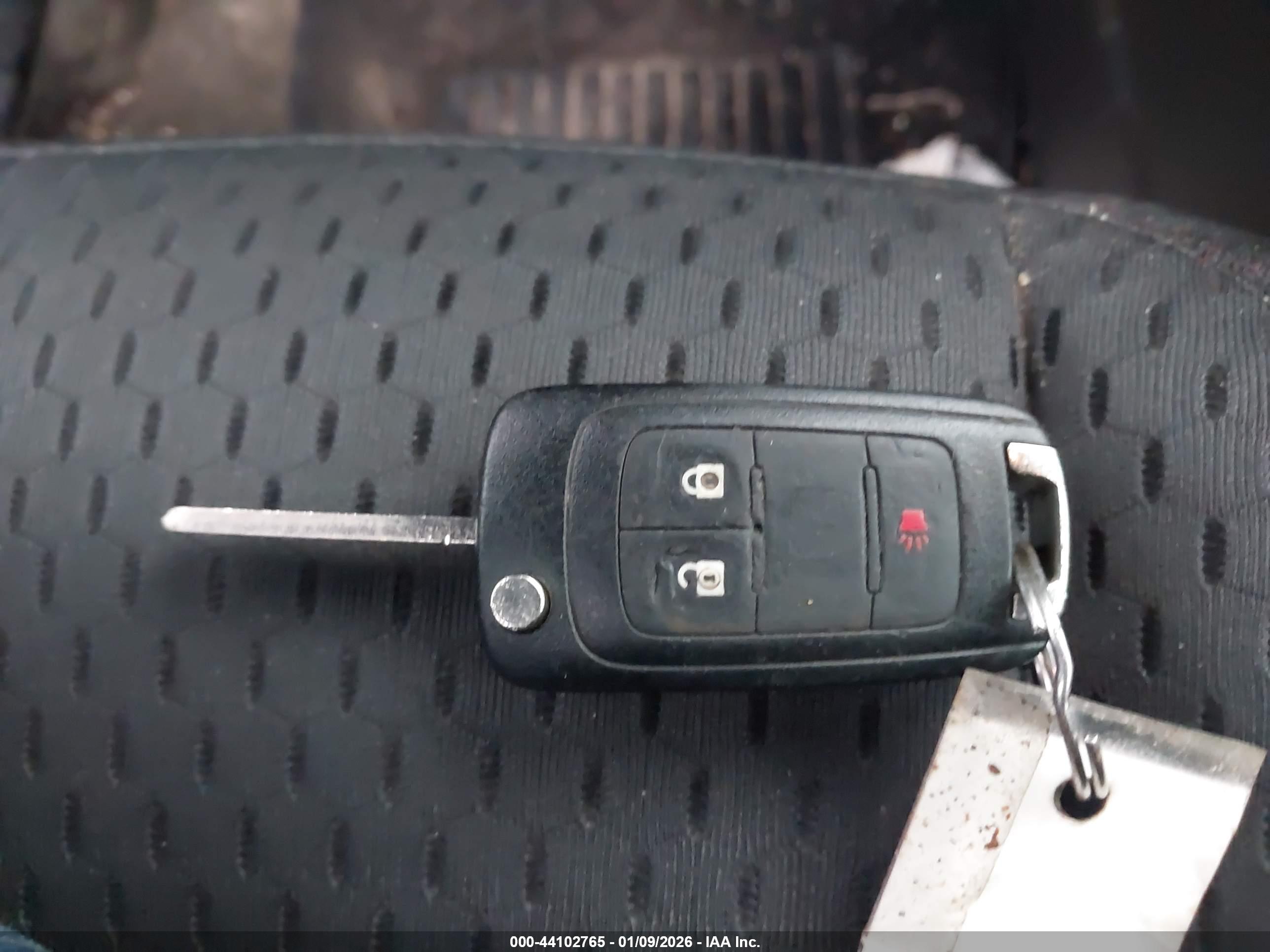 GMC TERRAIN image 11