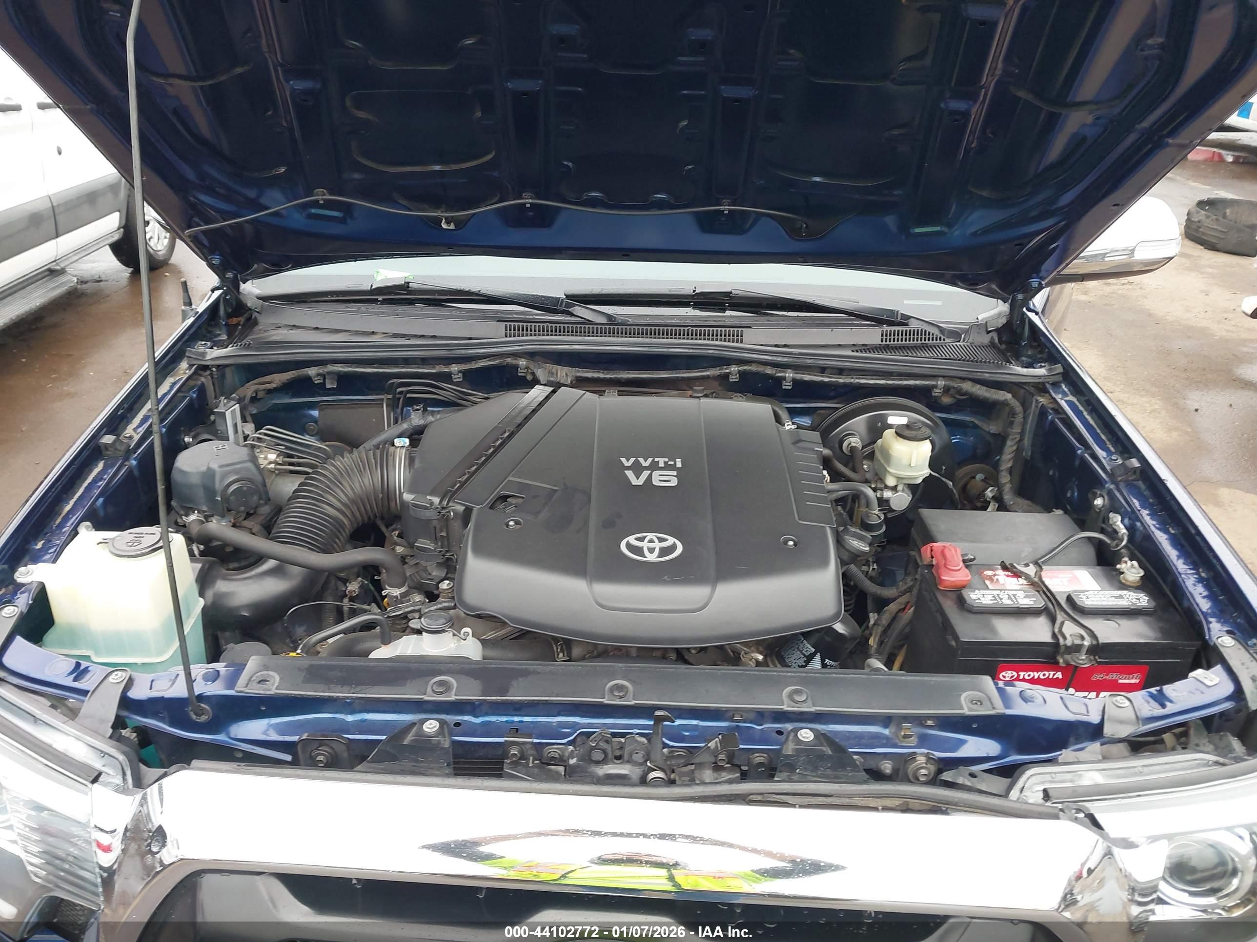 TOYOTA TACOMA image 10