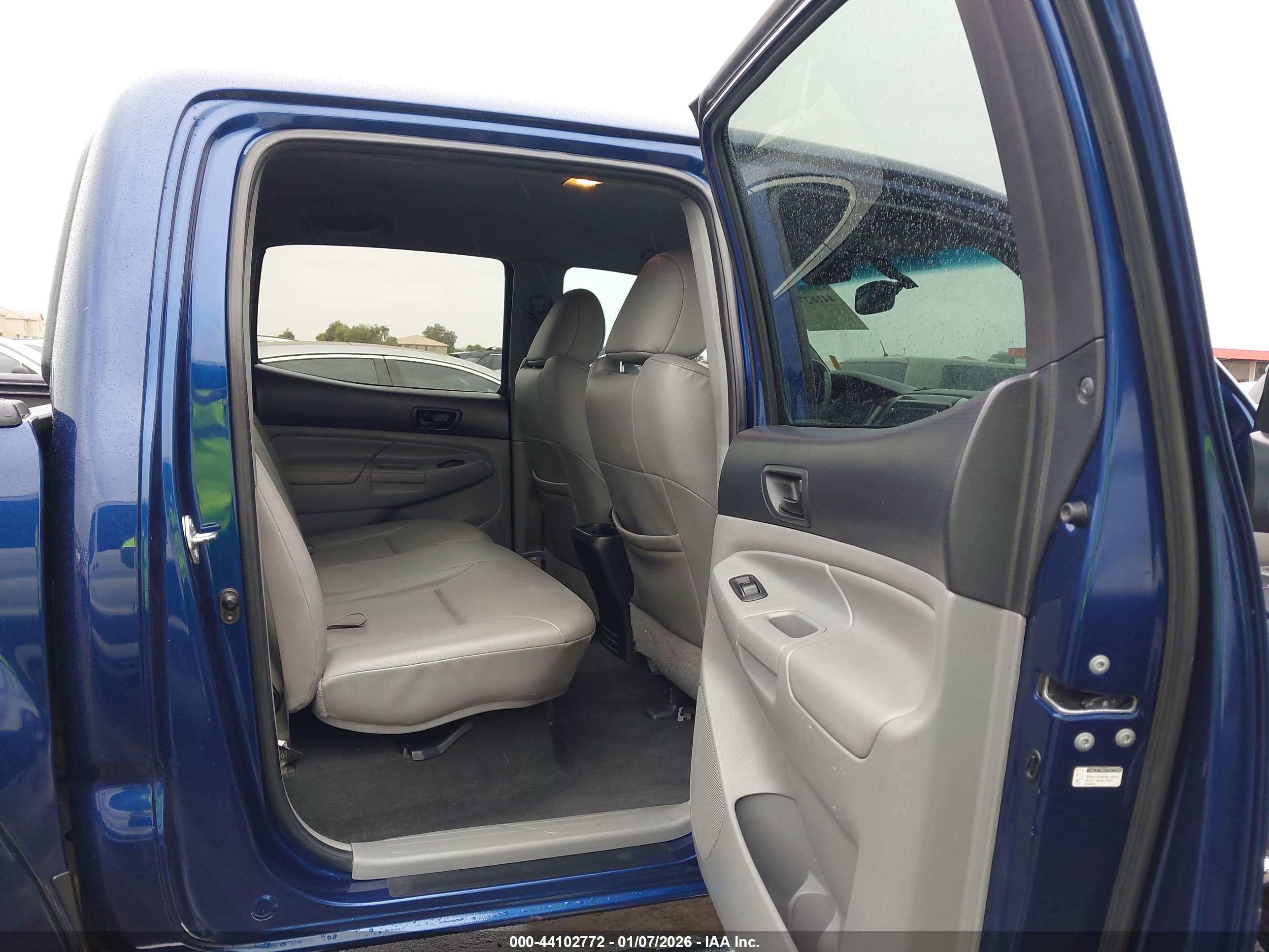TOYOTA TACOMA image 8