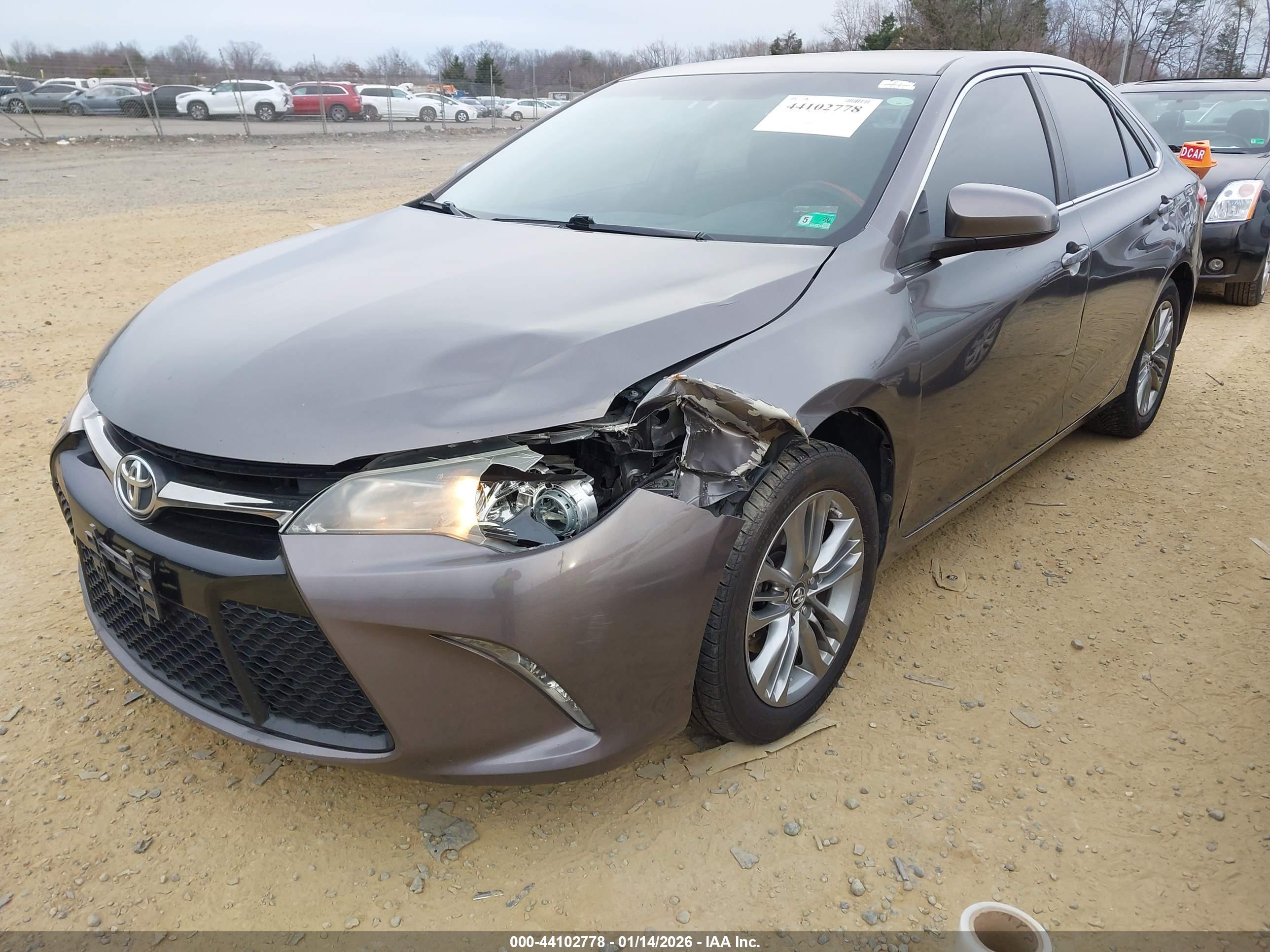 TOYOTA CAMRY image 2