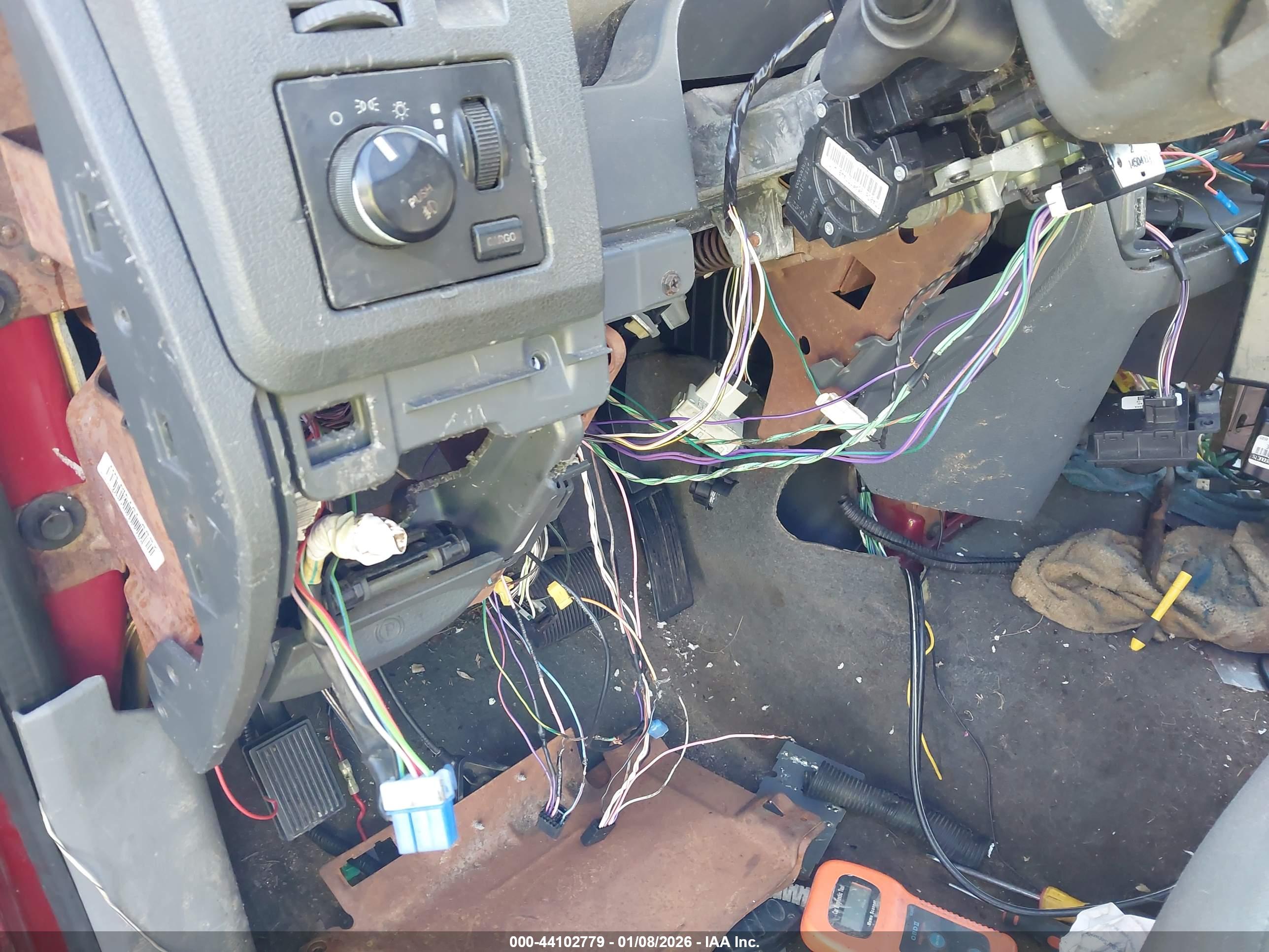 DODGE RAM image 6
