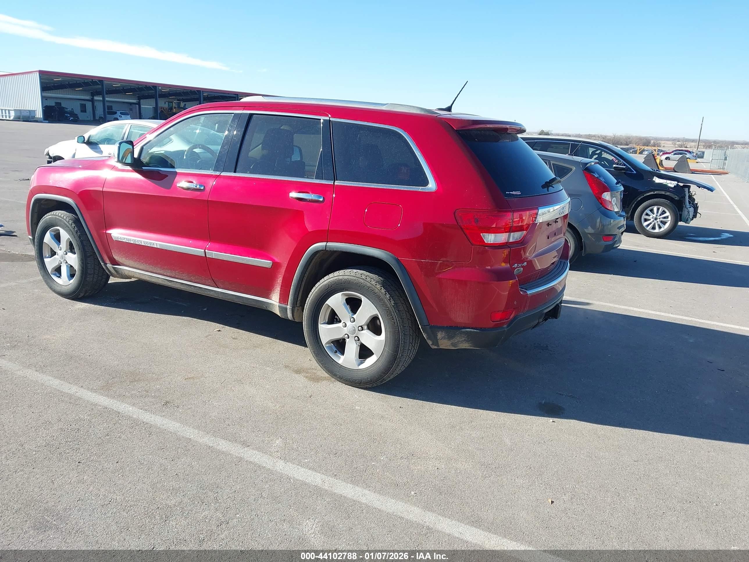 JEEP GRAND image 3