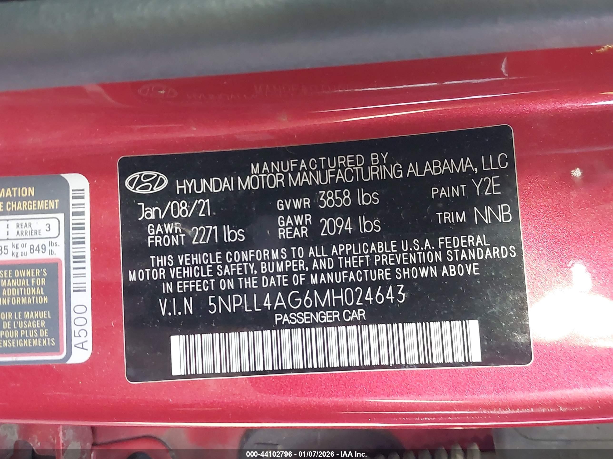 HYUNDAI ELANTRA image 9